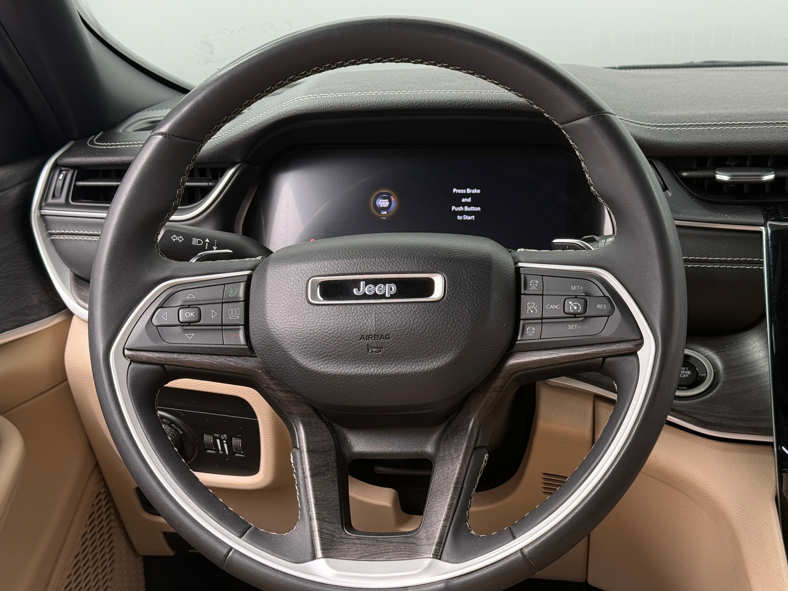 Thumbnail: 2023 Jeep Grand Cherokee - 4