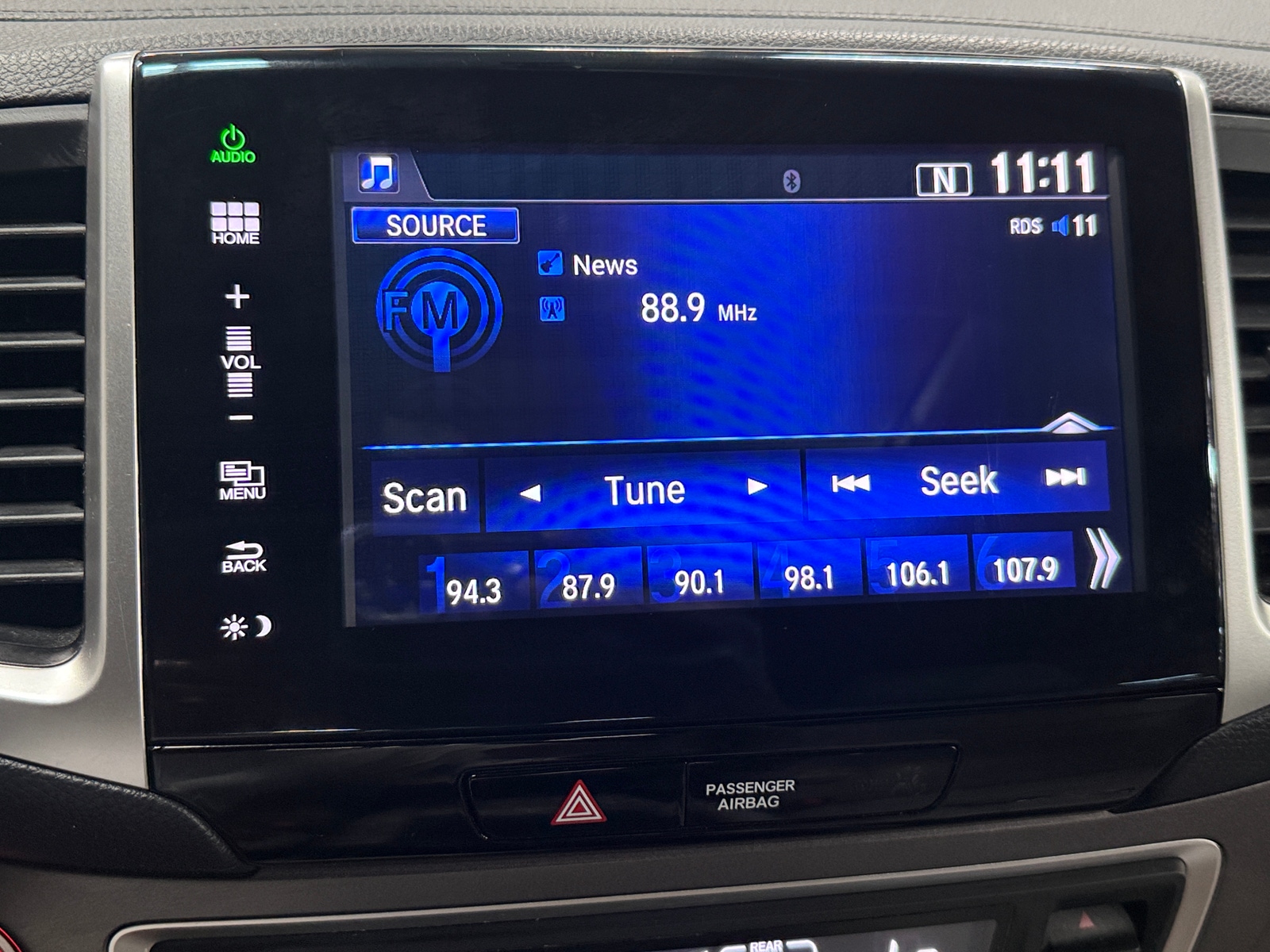 Thumbnail: 2016 Honda Pilot - 3