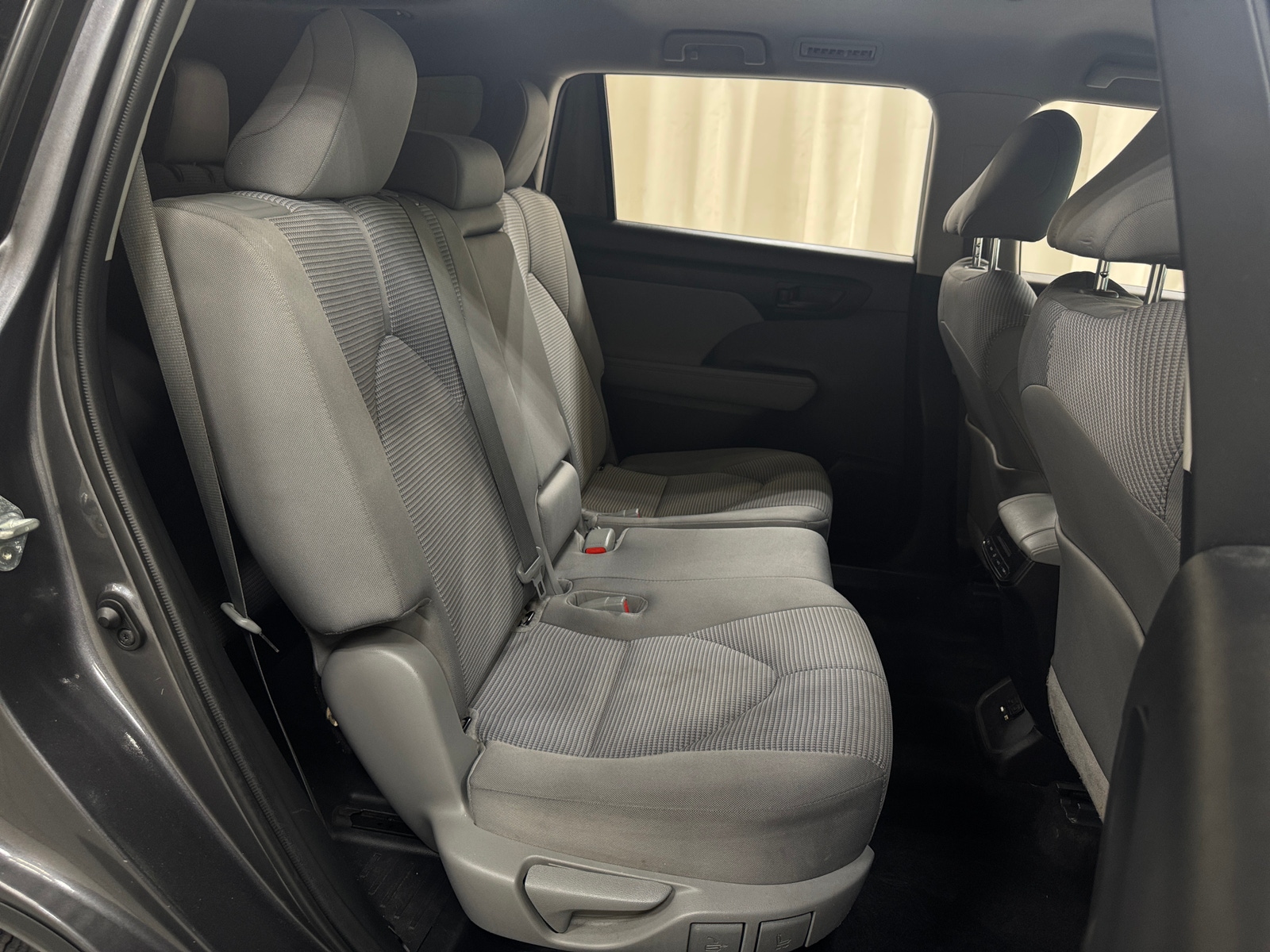 Thumbnail: 2021 Toyota Highlander - 6