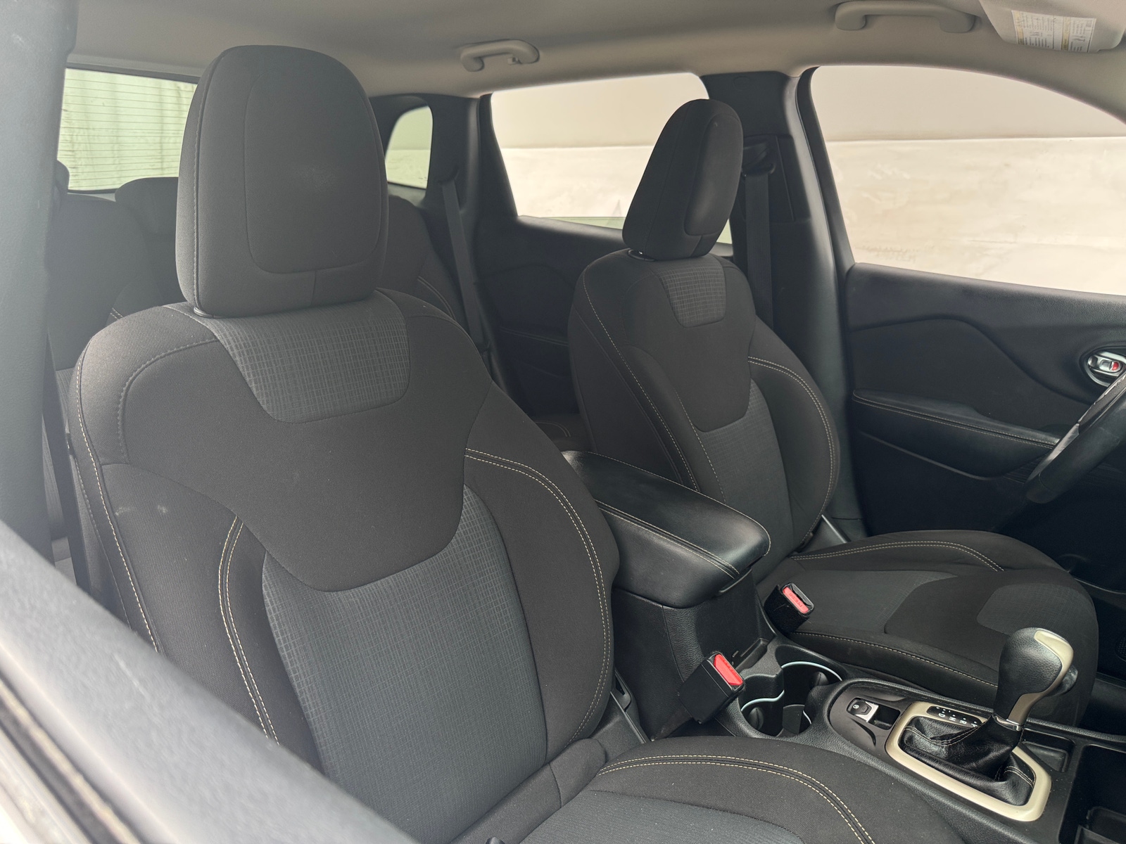 Thumbnail: 2016 Jeep Cherokee - 2