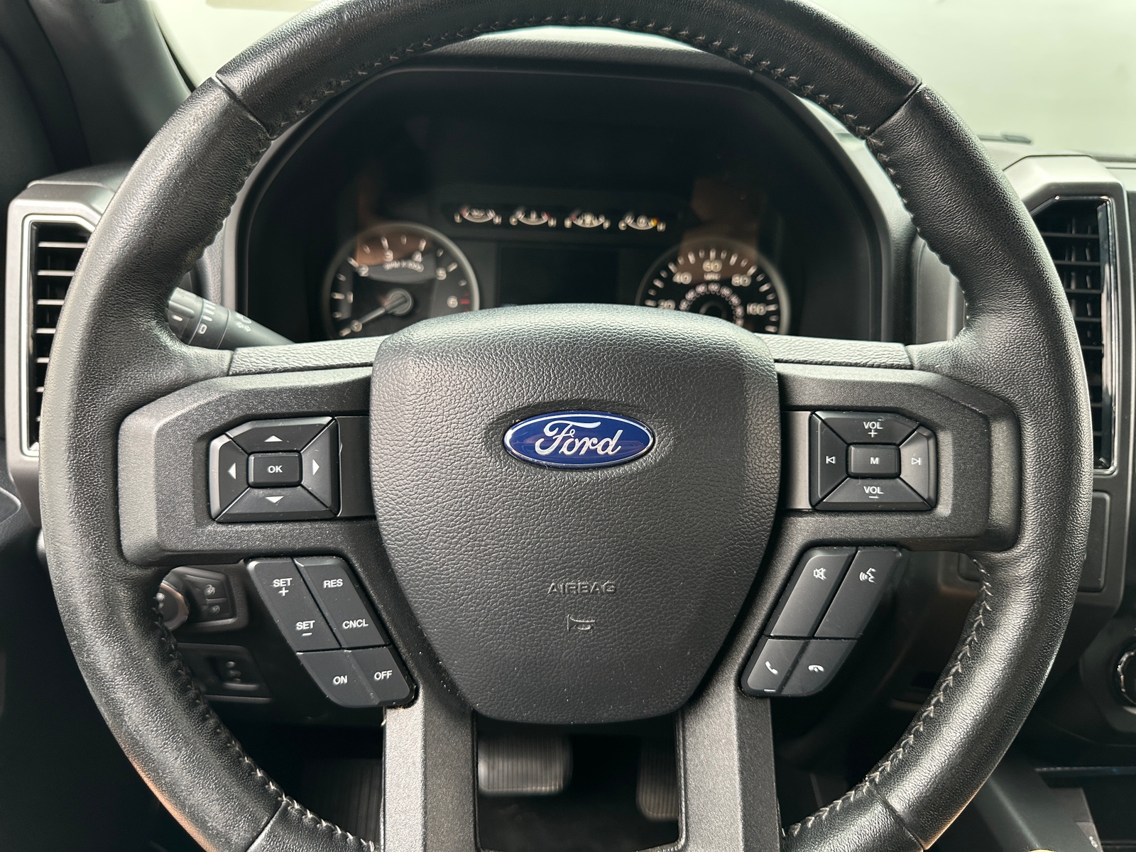 Thumbnail: 2018 Ford Econoline - 5