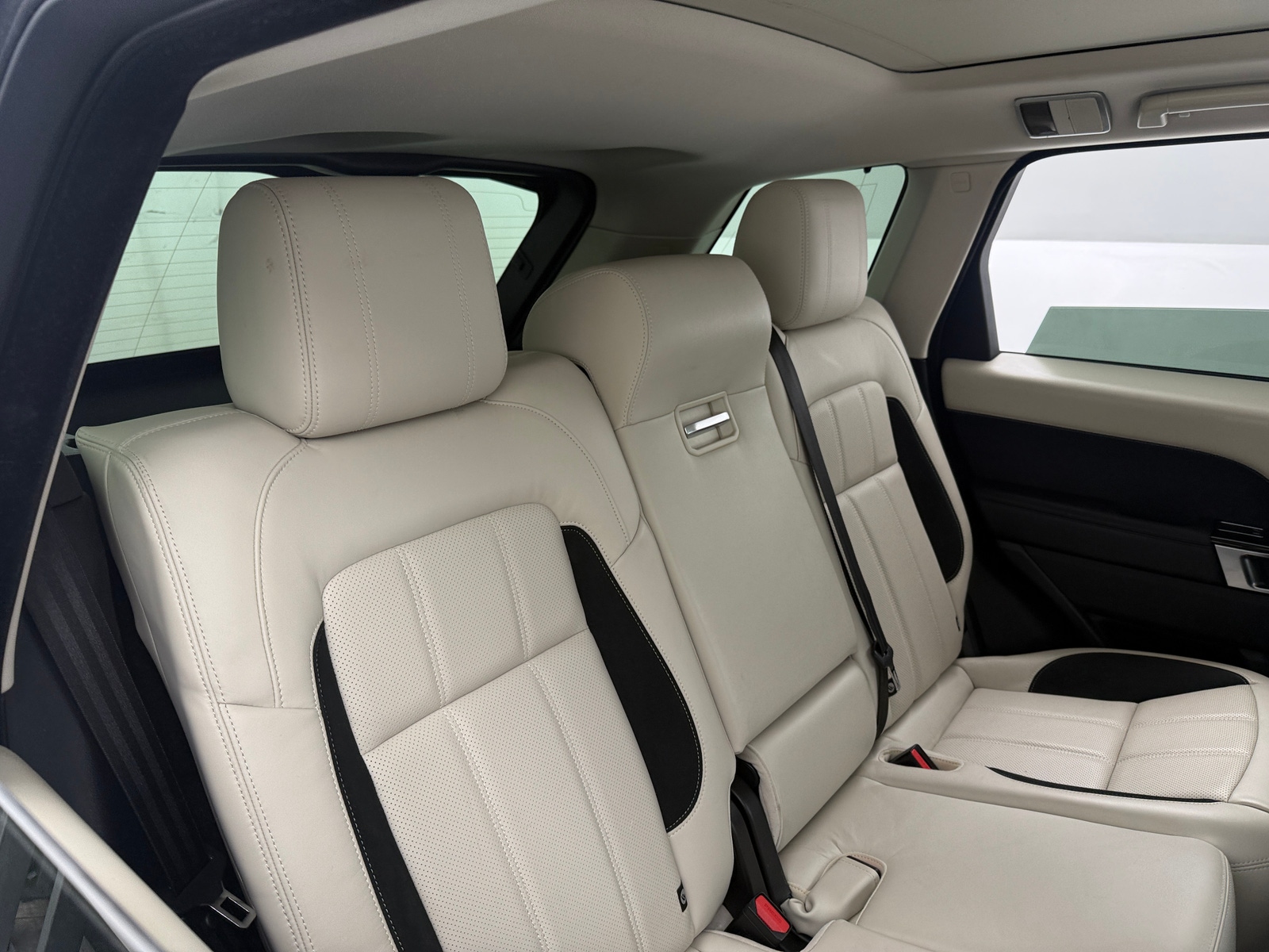 Thumbnail: 2020 Land Rover Range Rover Sport - 5