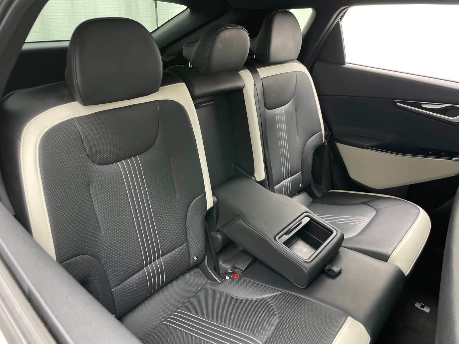 Thumbnail: 2023 Kia EV6 - 5