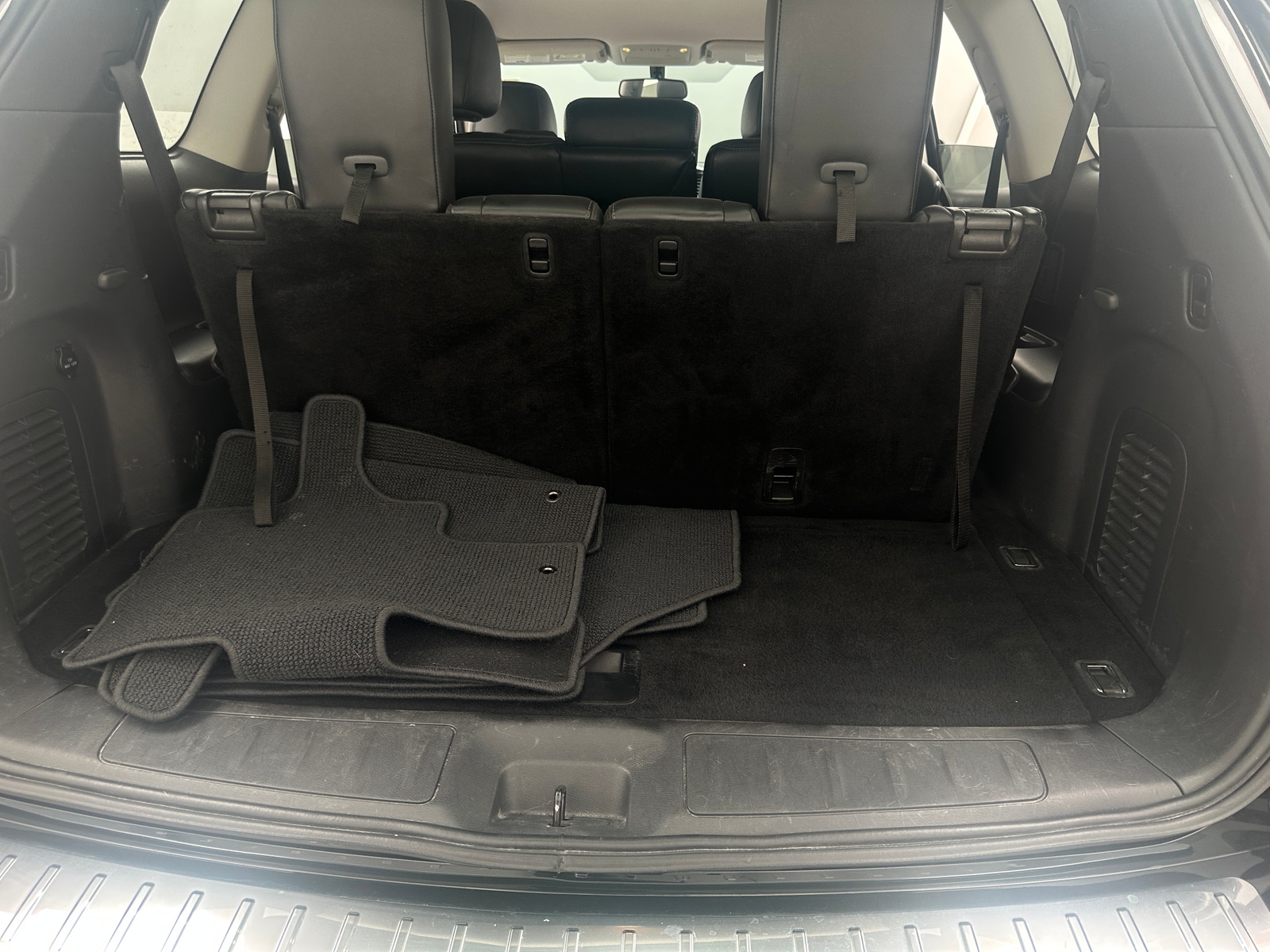 Thumbnail: 2017 Nissan Pathfinder - 6