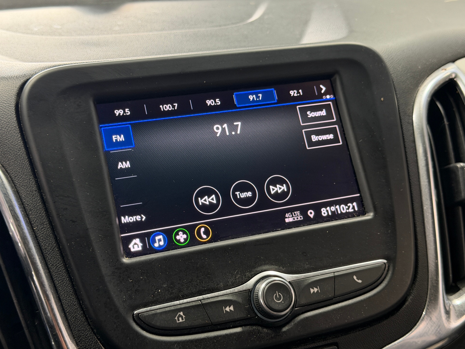 Thumbnail: 2020 Chevrolet Equinox - 4