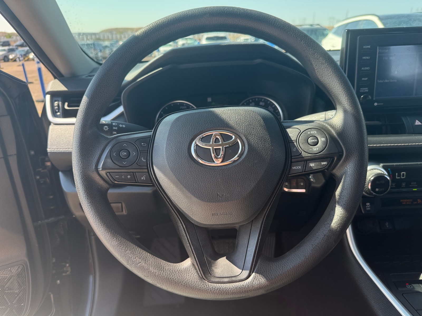 Thumbnail: 2021 Toyota RAV4 - 5