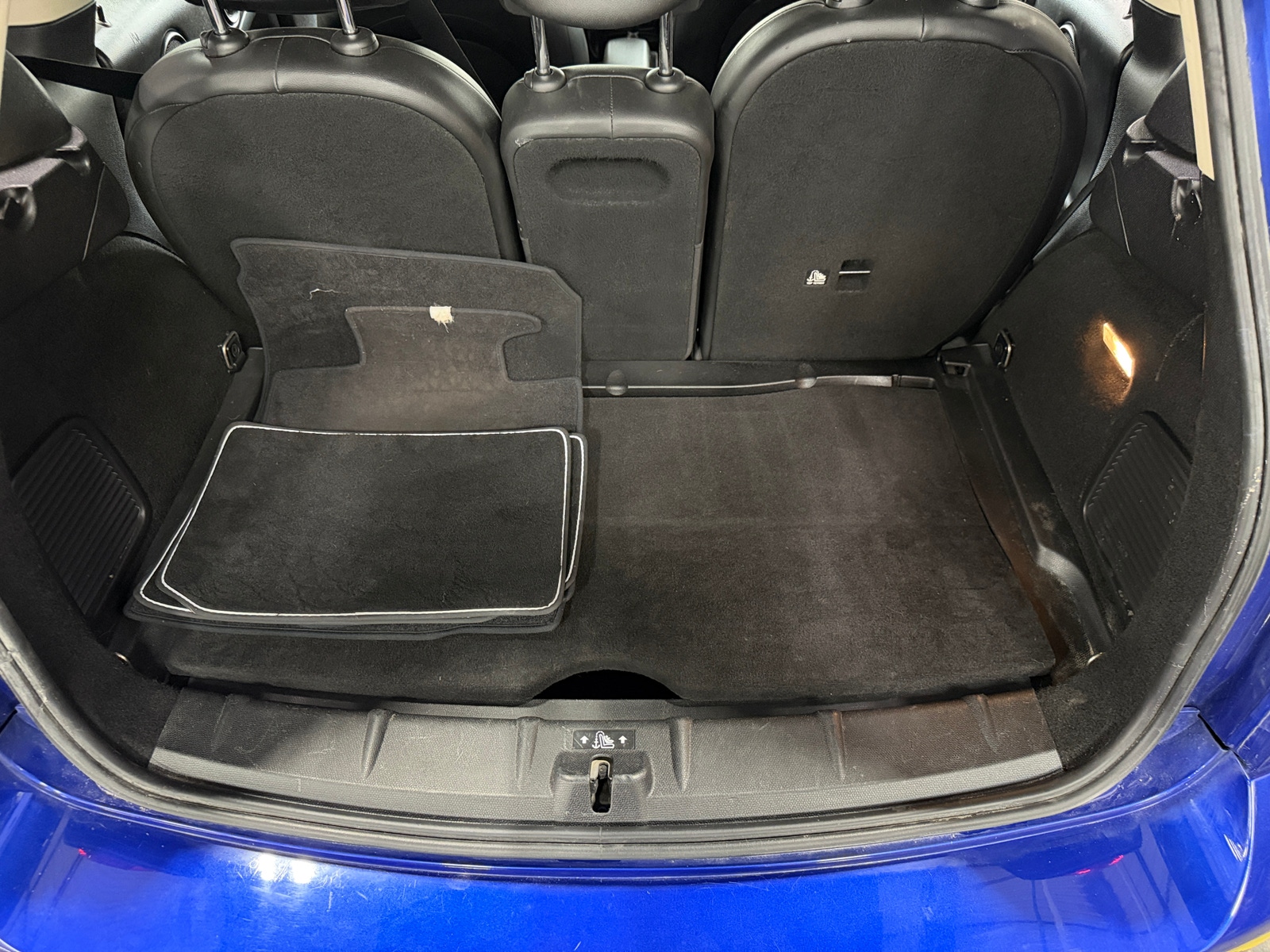Thumbnail: 2015 MINI Cooper Countryman - 6
