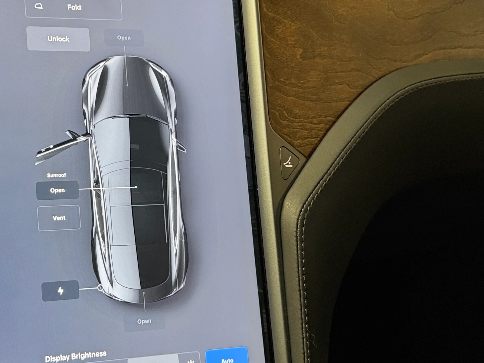 Thumbnail: 2018 Tesla Model S - 3