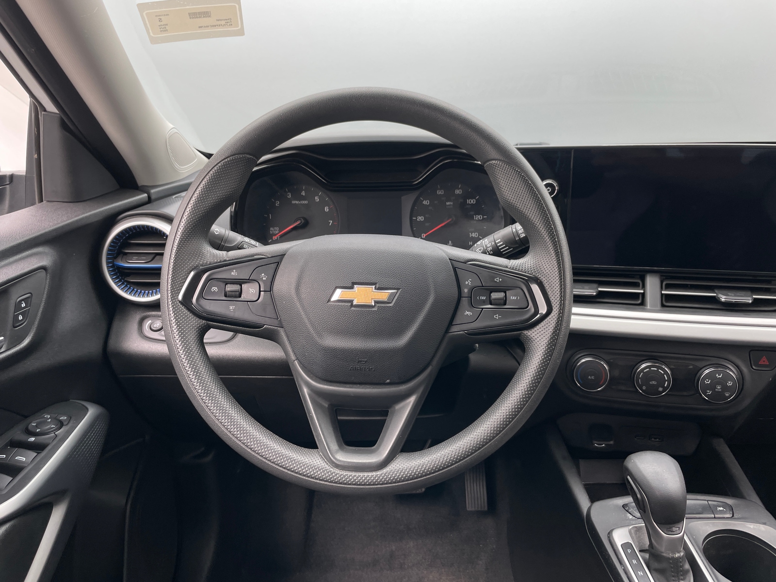 Thumbnail: 2025 Chevrolet Trax - 5