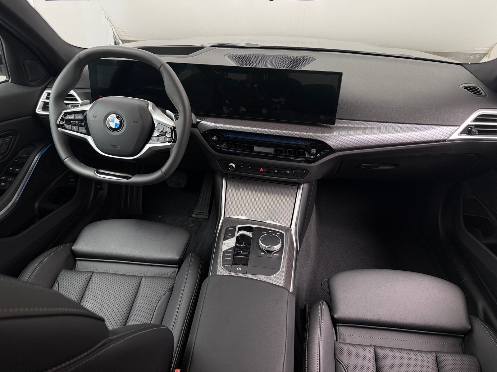Thumbnail: 2026 BMW 3 Series - 3