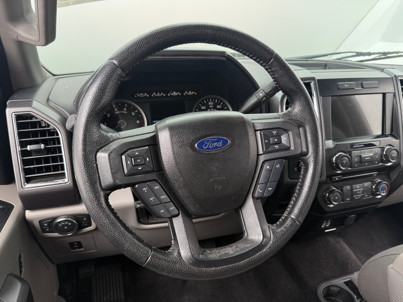 Thumbnail: 2016 Ford Econoline - 5