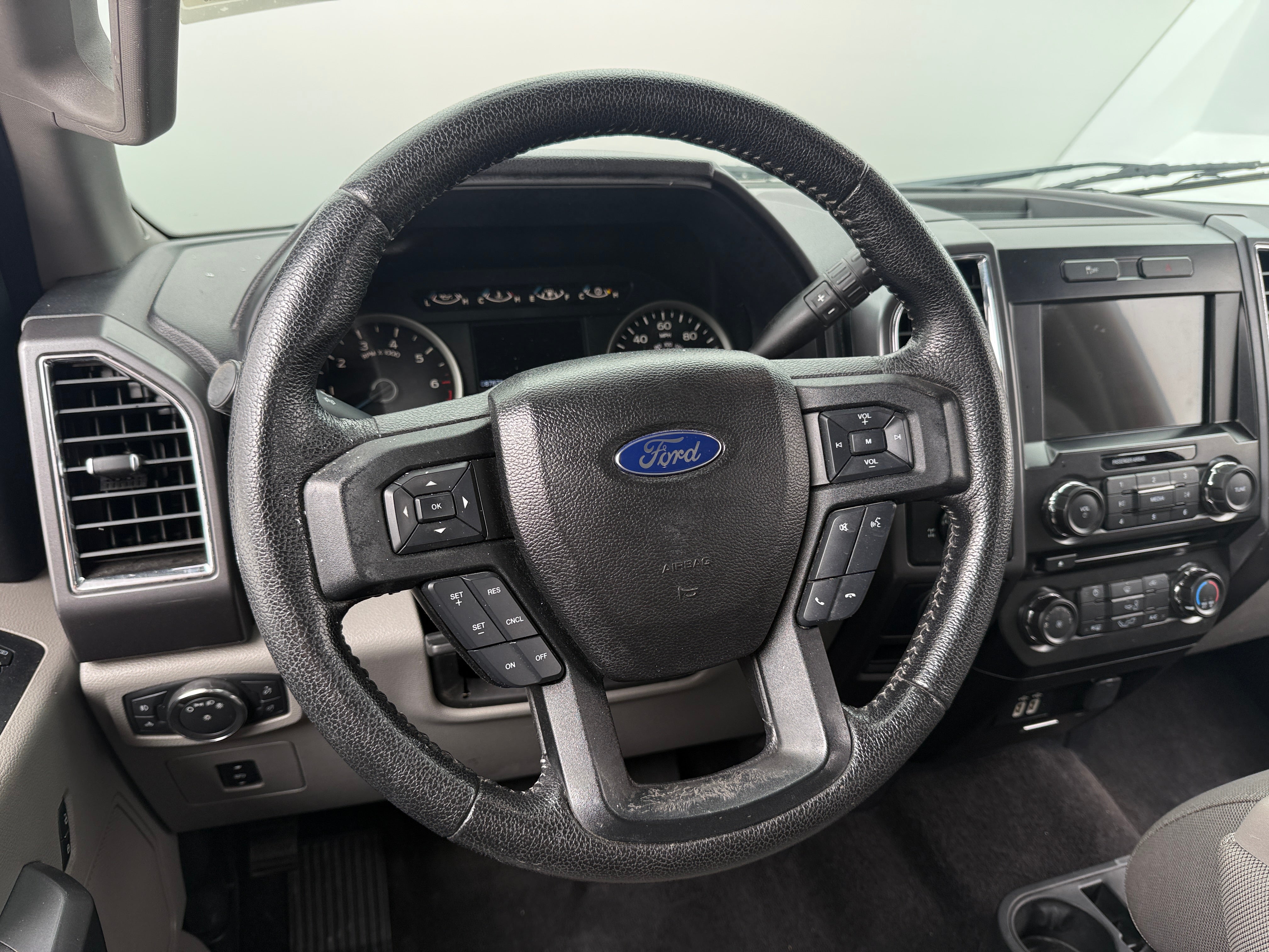 2016 Ford F-150 XLT - Photo 8