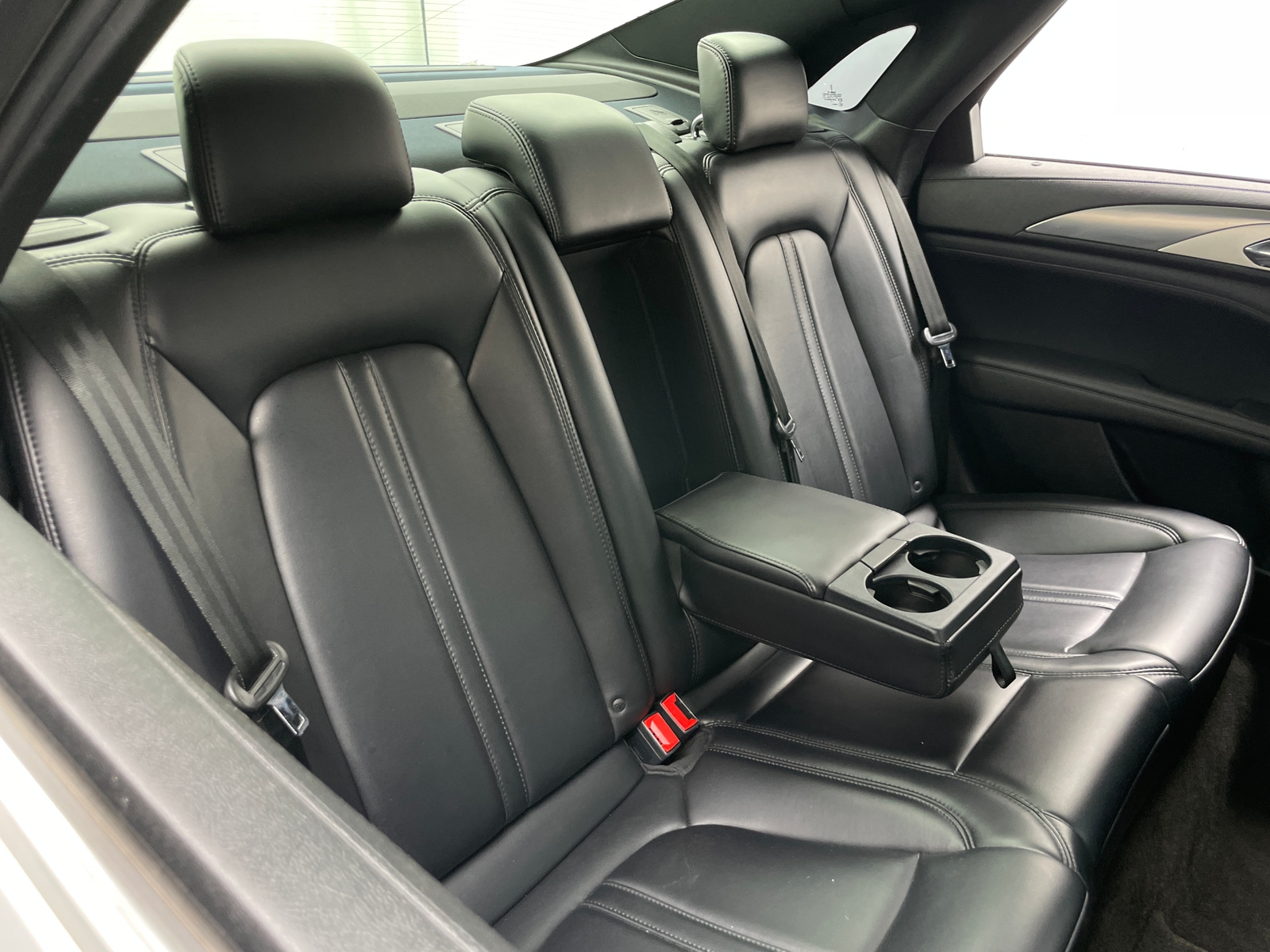 Thumbnail: 2020 Lincoln MKZ - 5
