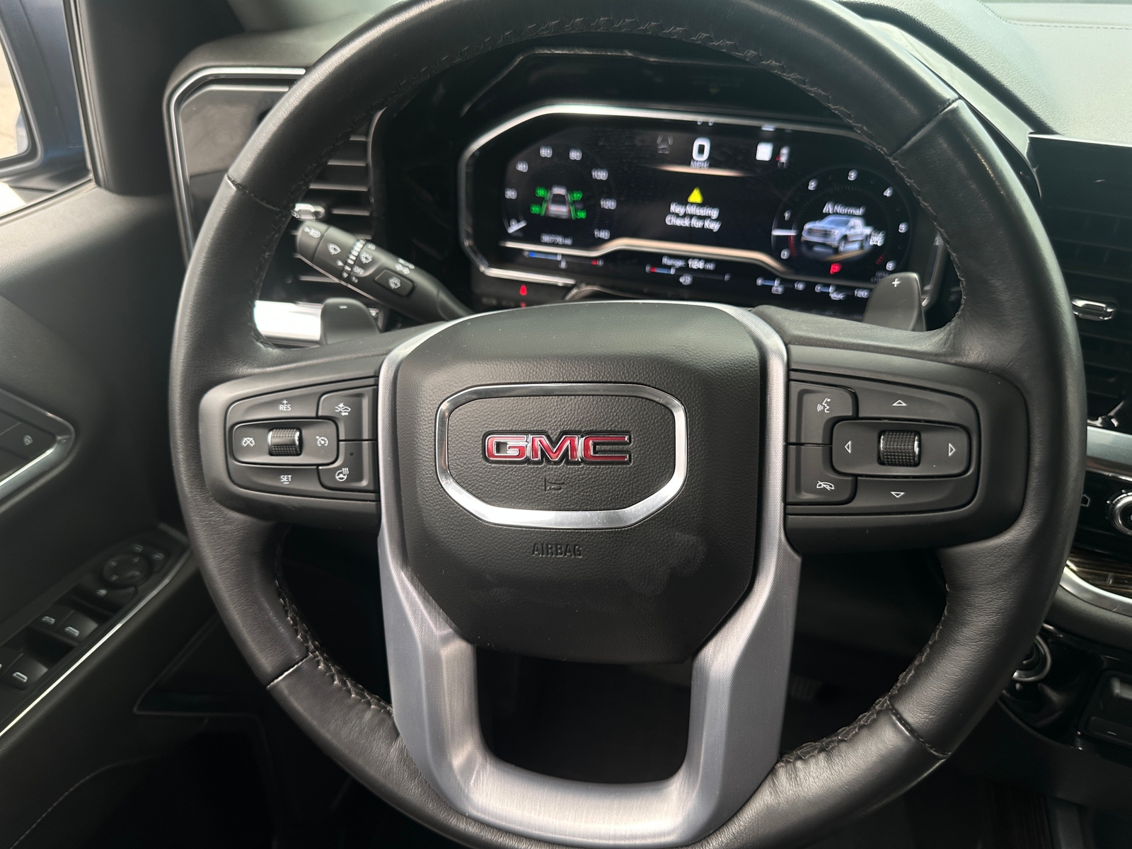 Thumbnail: 2022 GMC Sierra 1500 - 4