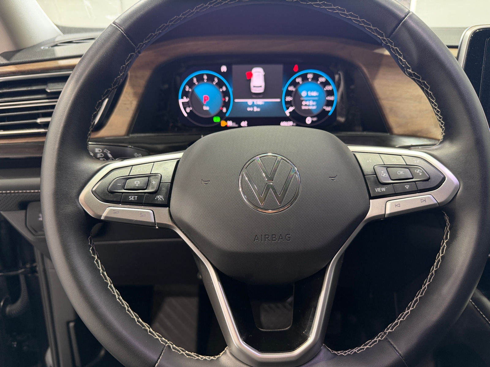 Thumbnail: 2025 Volkswagen Atlas - 4