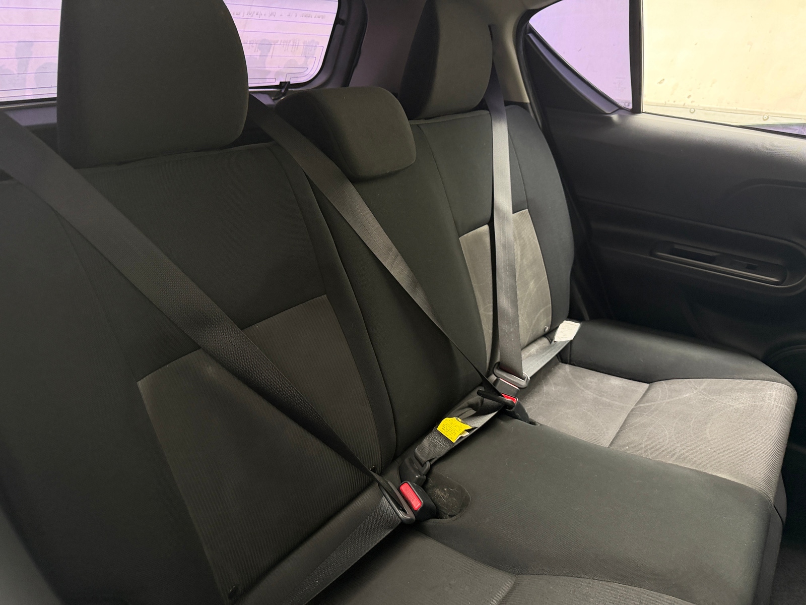 Thumbnail: 2015 Toyota Prius c - 6