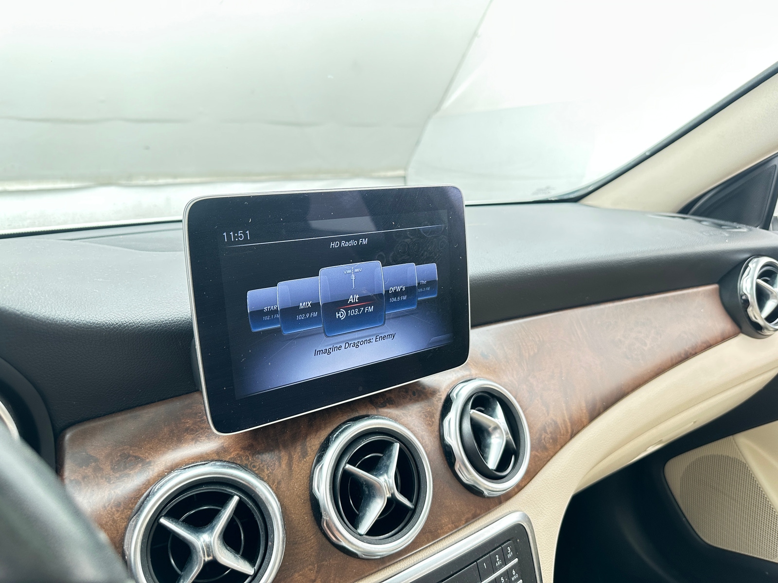 Thumbnail: 2020 Mercedes-Benz GLA - 3