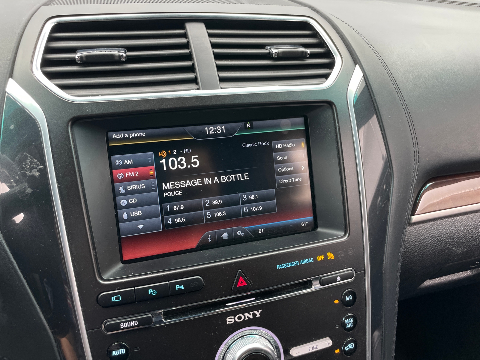 Thumbnail: 2016 Ford Explorer - 3