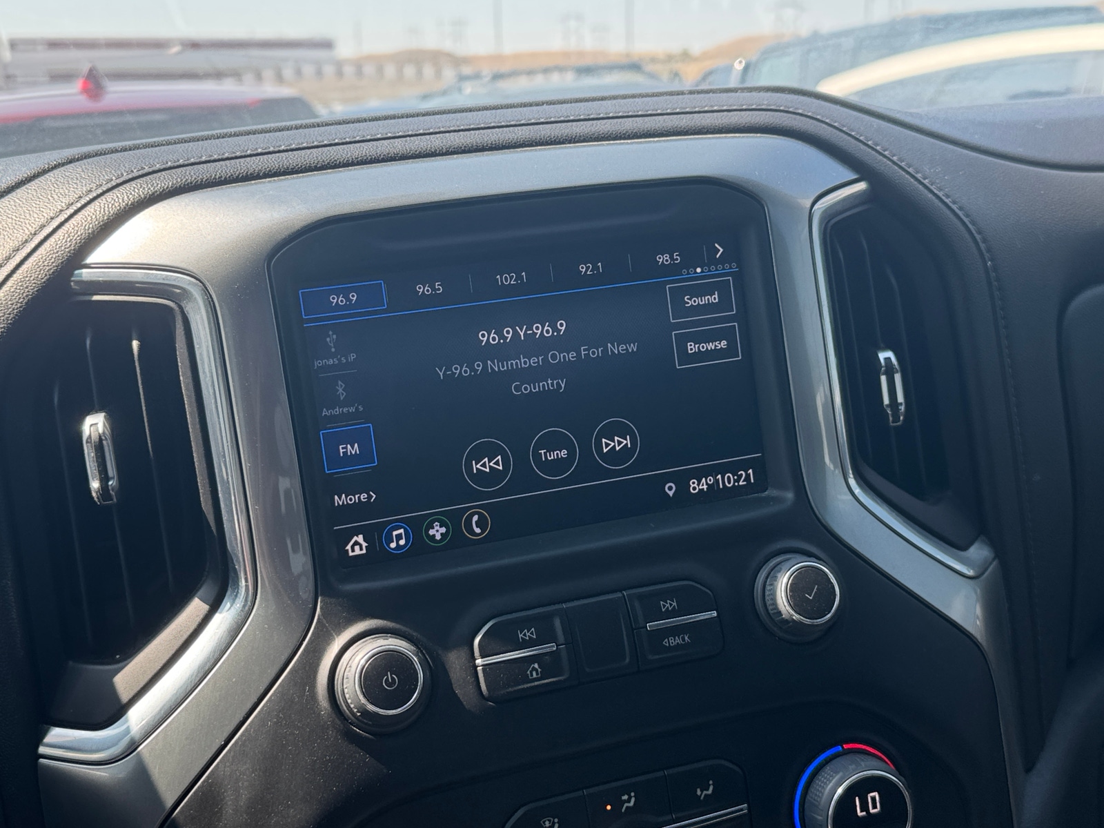Thumbnail: 2022 Chevrolet Silverado 2500 - 4