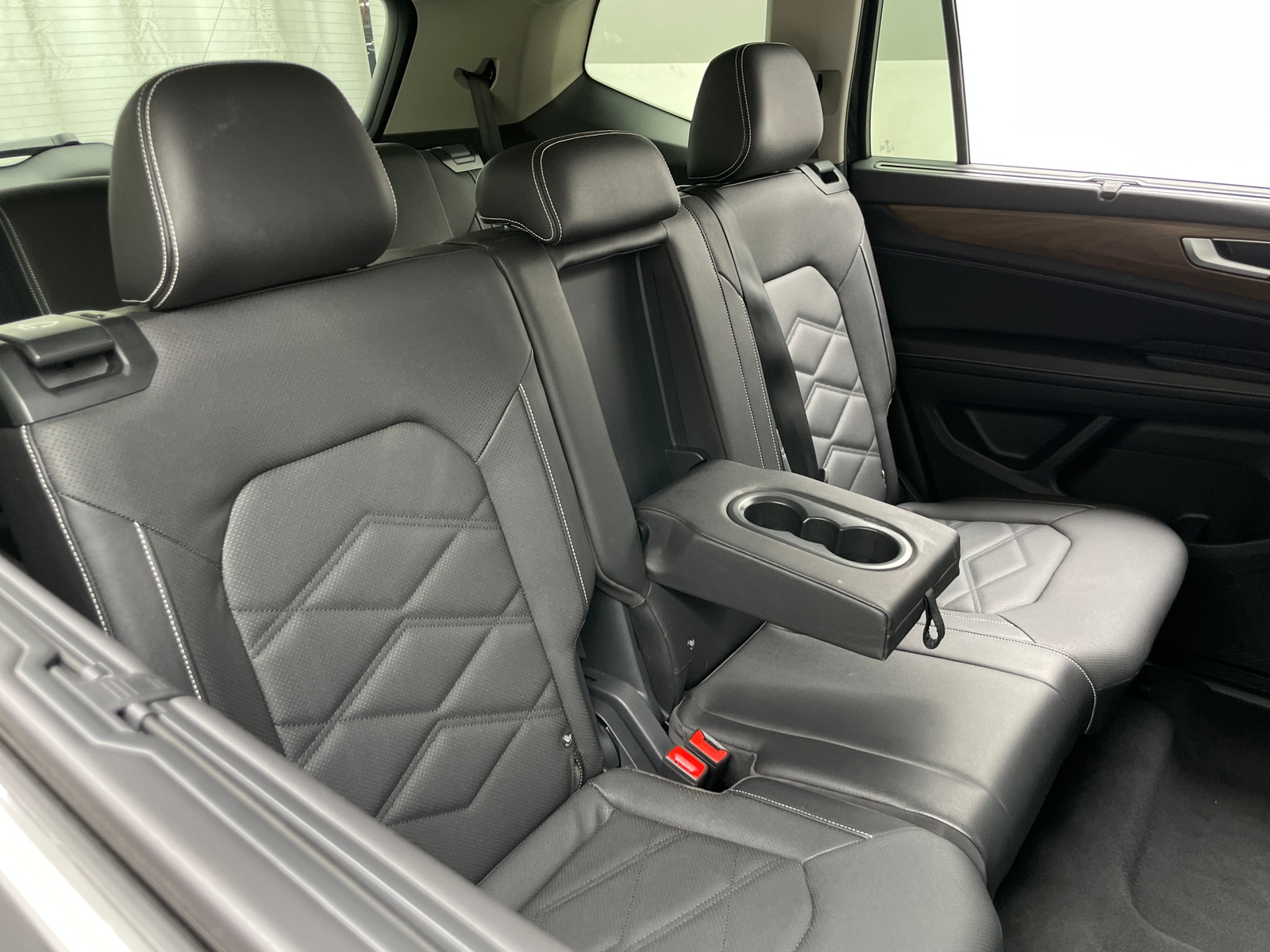 Thumbnail: 2026 Volkswagen Atlas - 5