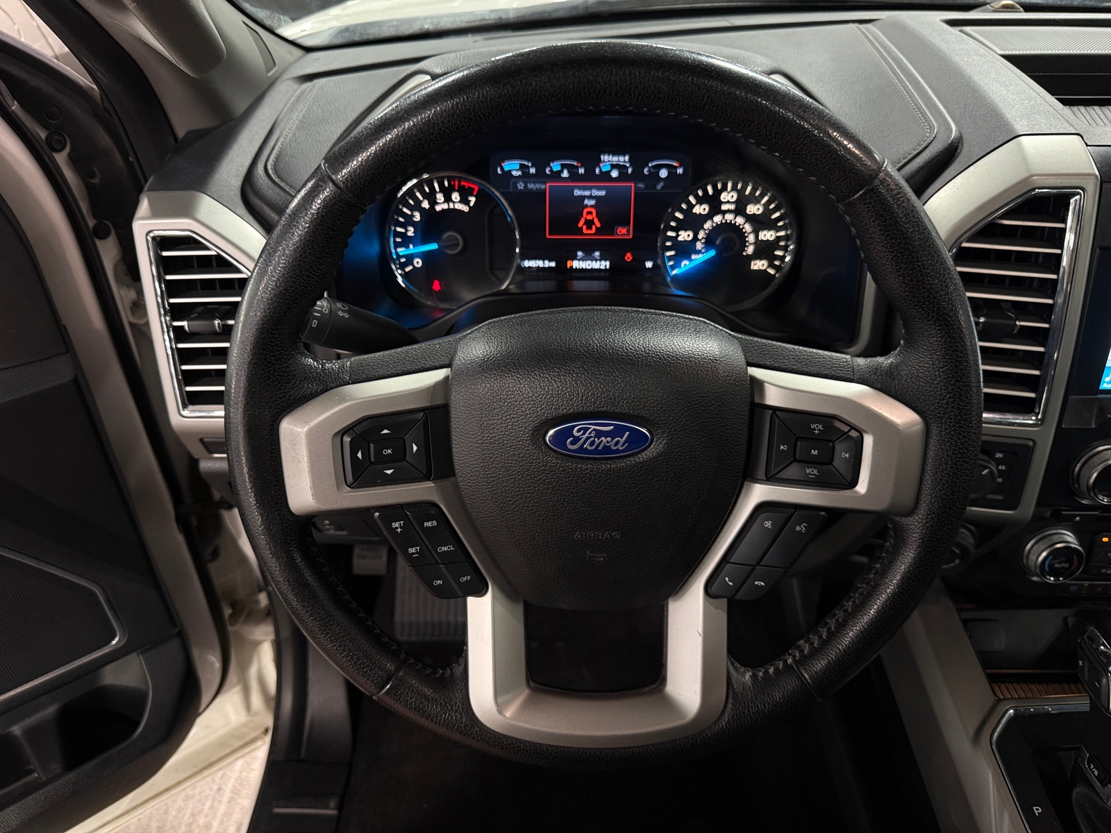 Thumbnail: 2016 Ford Econoline - 4