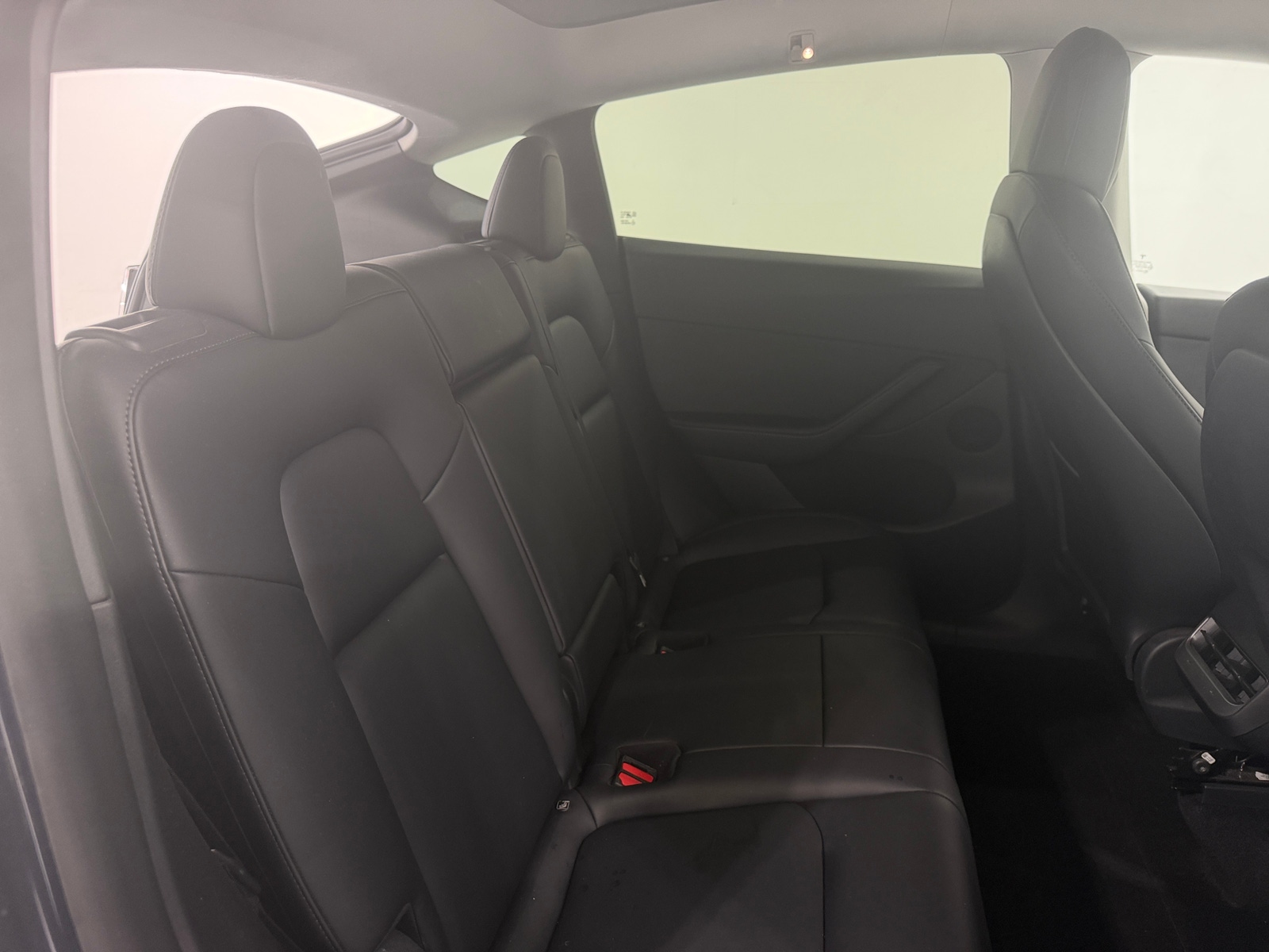 Thumbnail: 2022 Tesla Model Y - 4