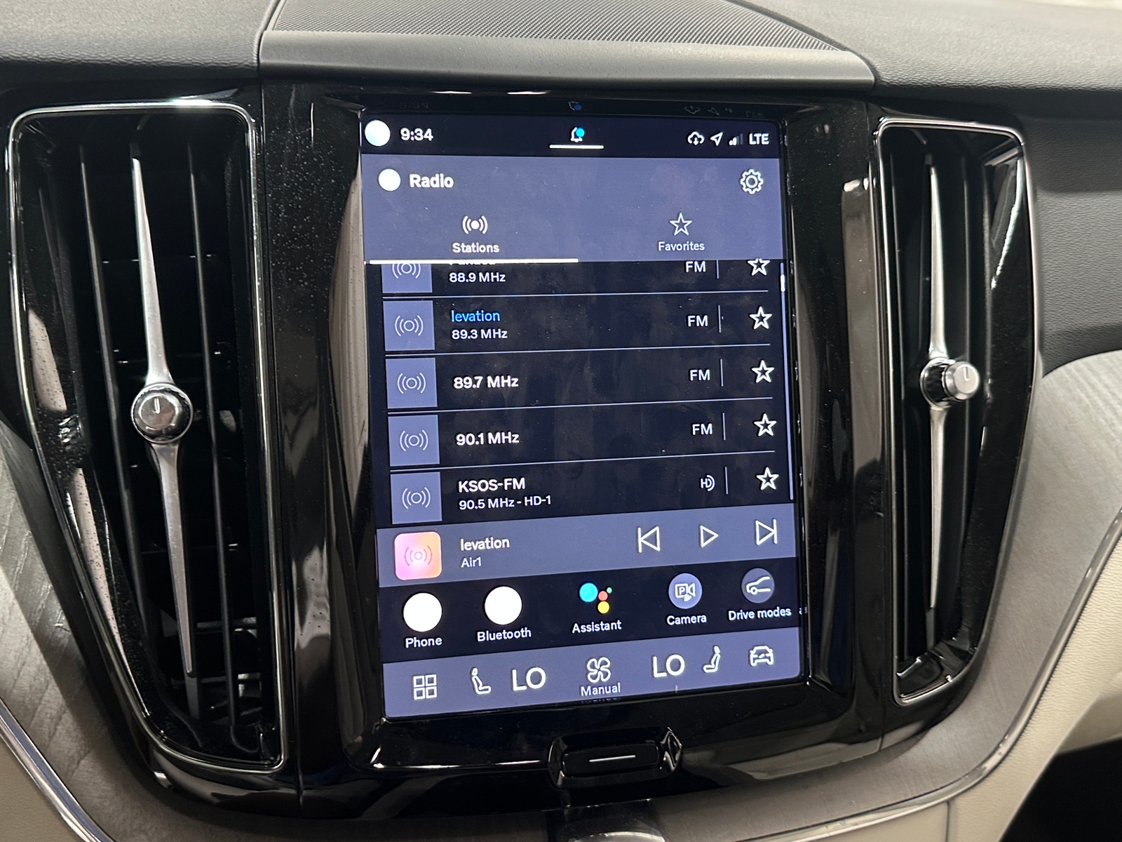 Thumbnail: 2023 Volvo XC60 - 3