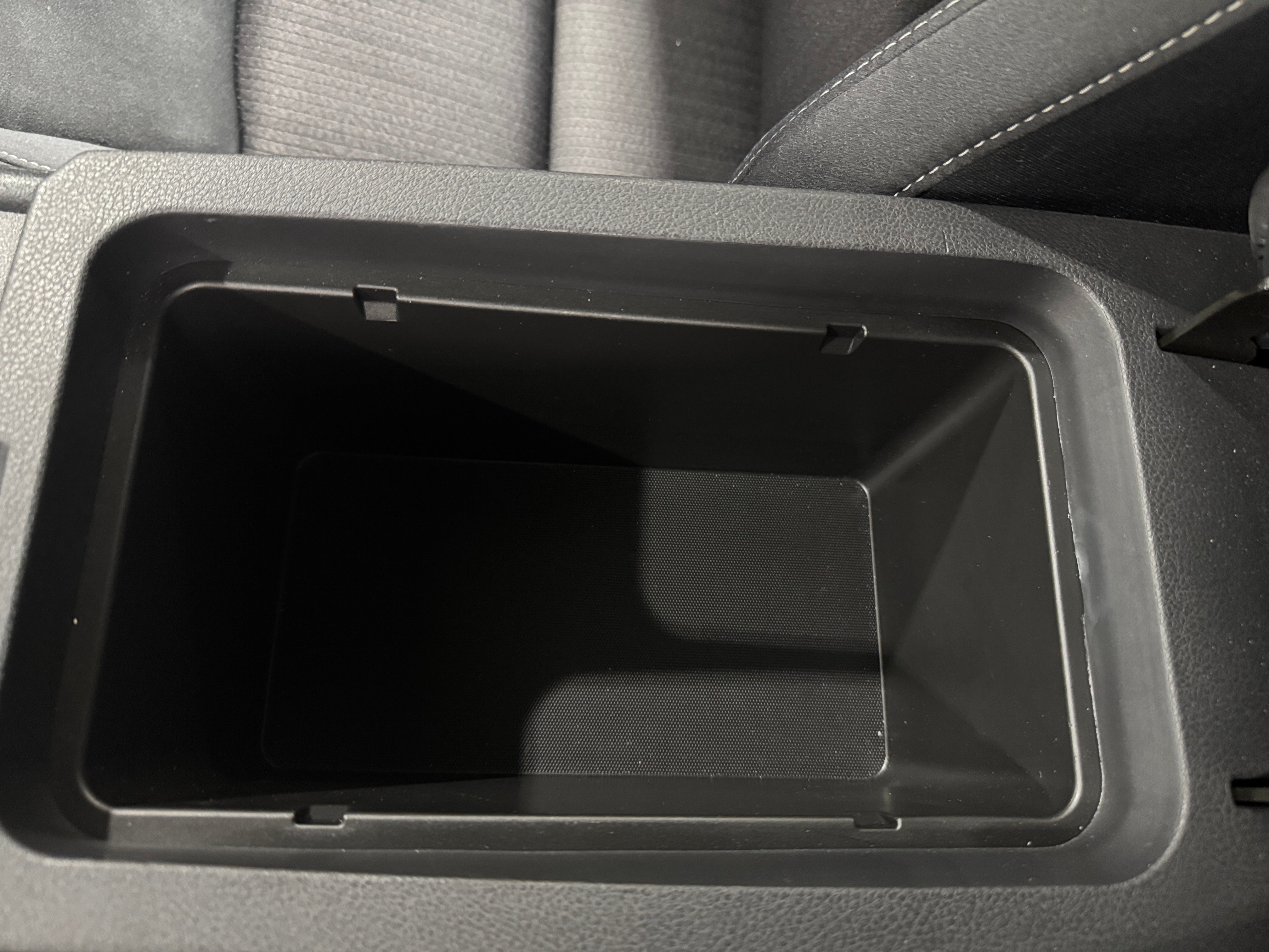 2025 Nissan Altima SV - Photo 14