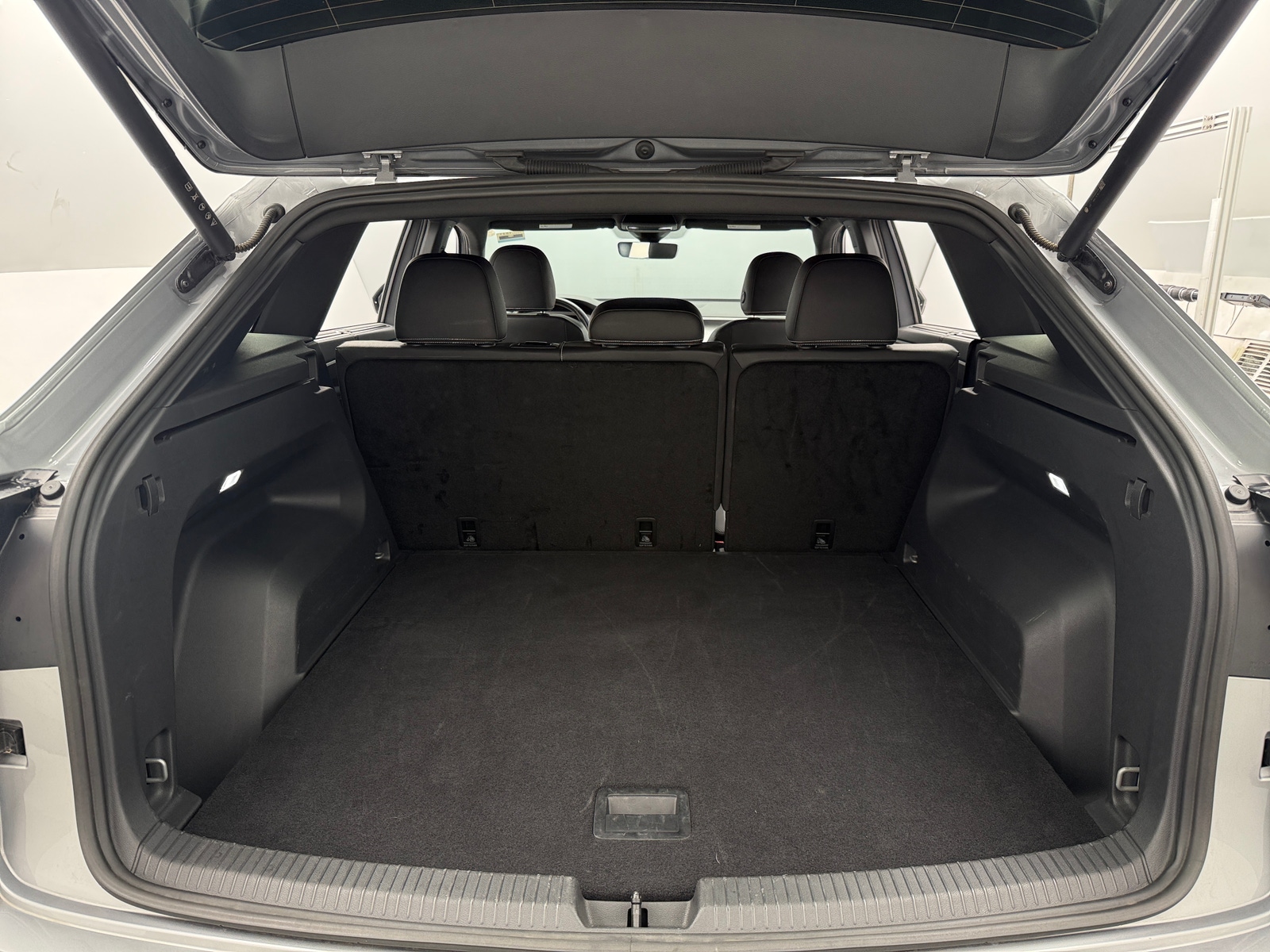 Thumbnail: 2026 Volkswagen Atlas - 7