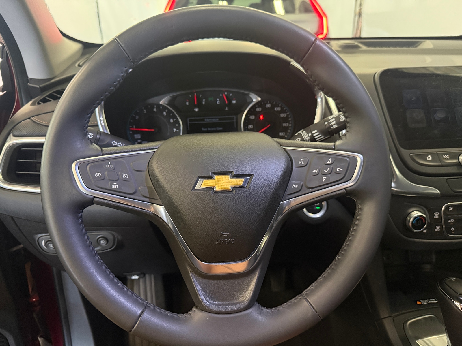Thumbnail: 2018 Chevrolet Equinox - 4