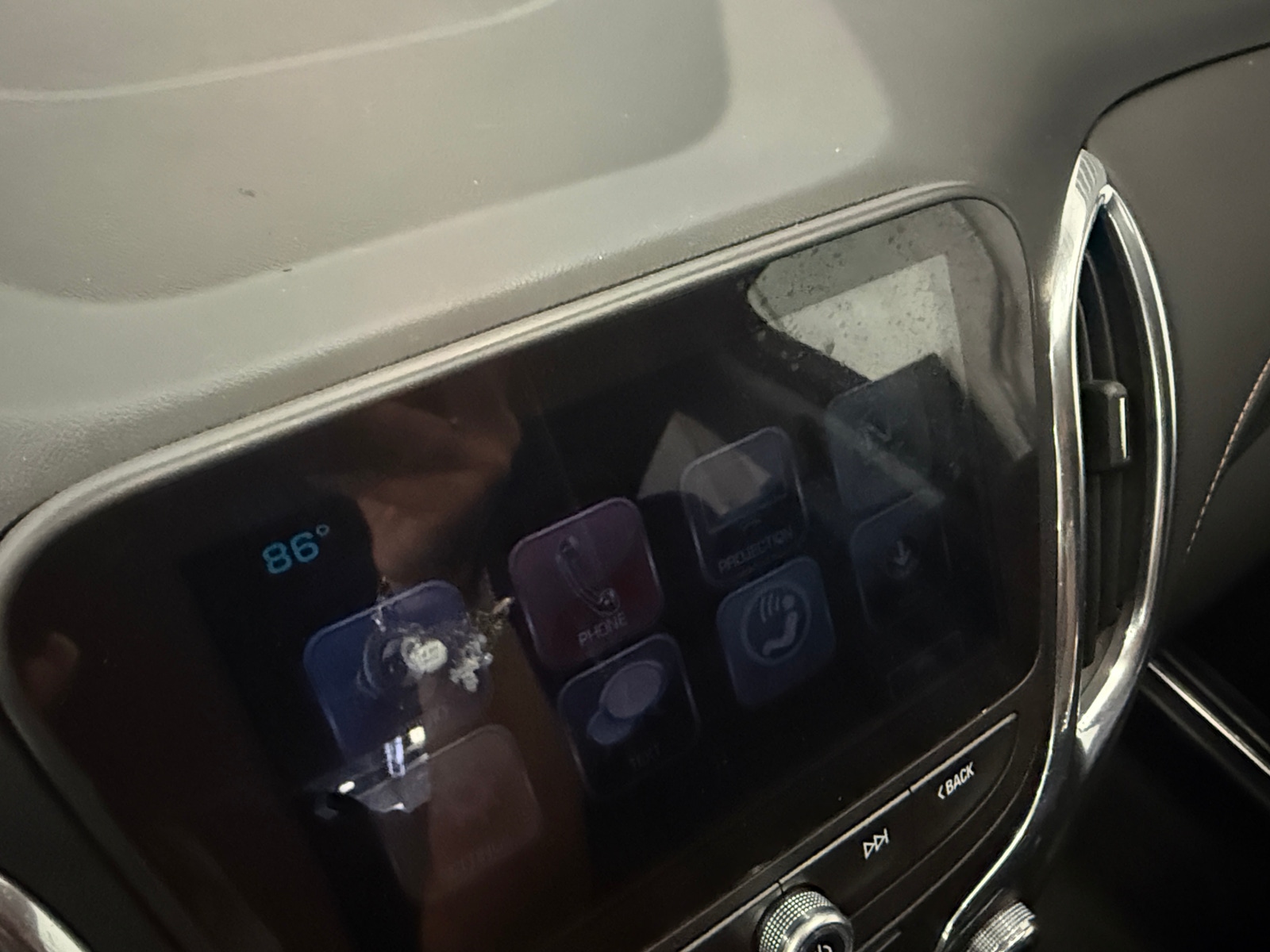 Thumbnail: 2018 Chevrolet Equinox - 3