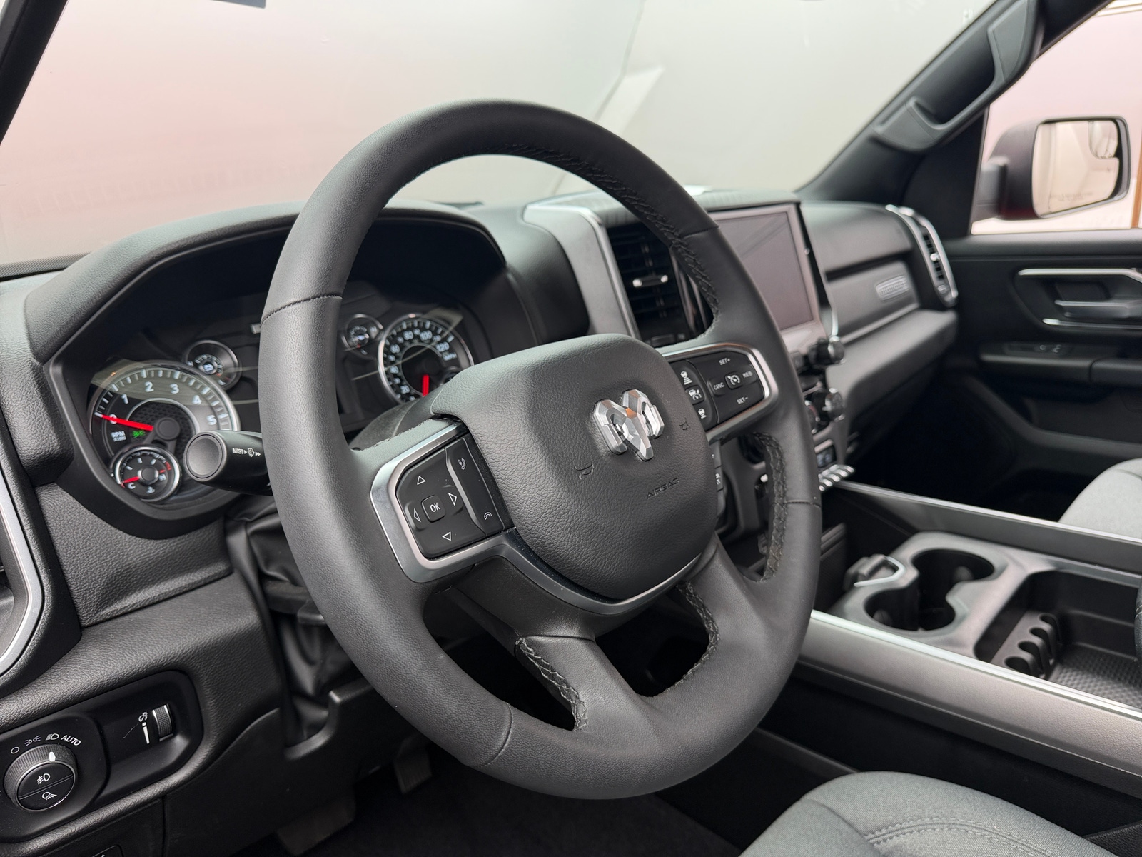 Thumbnail: 2025 RAM 1500 - 5