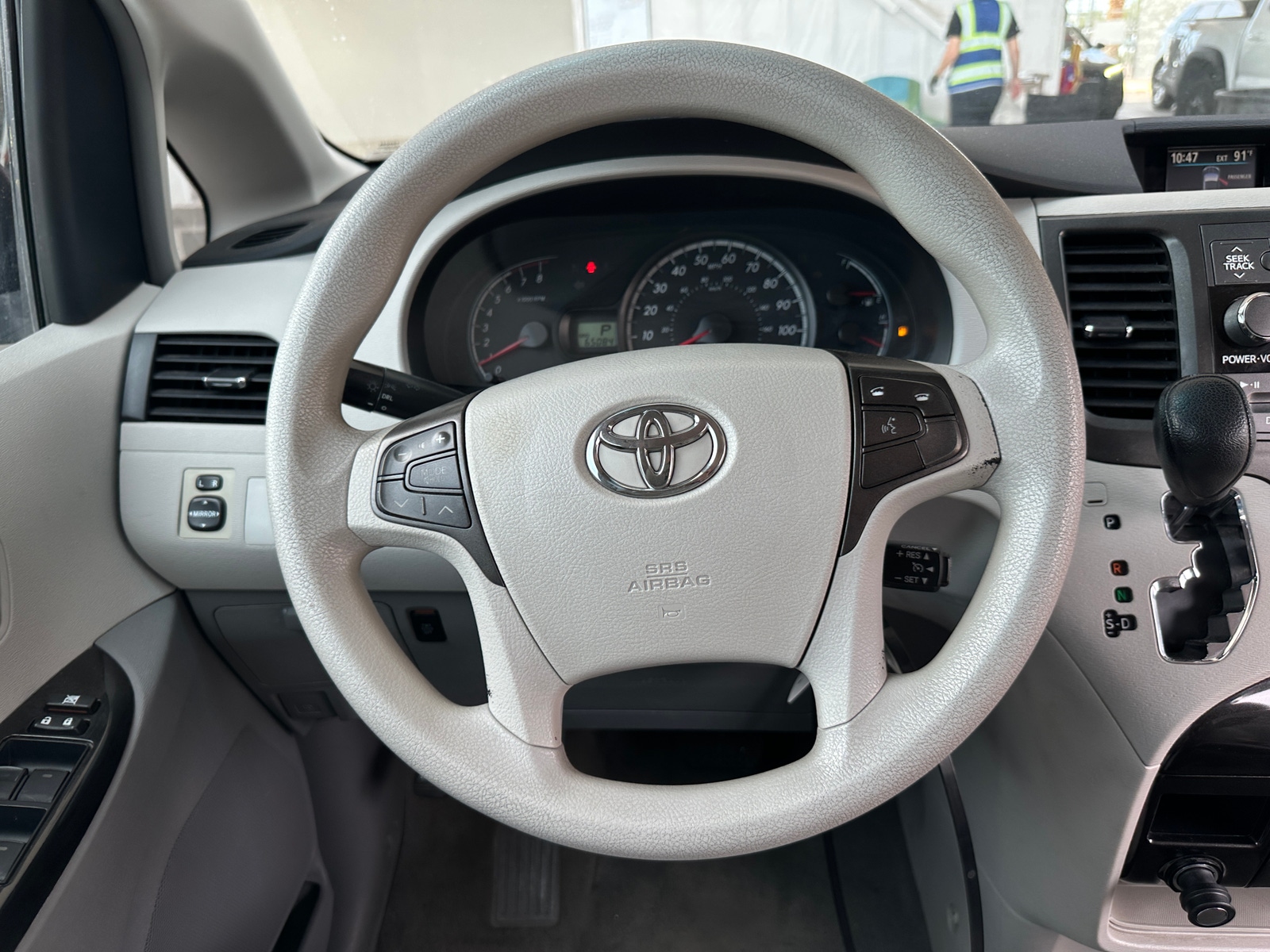 Thumbnail: 2011 Toyota Sienna - 5
