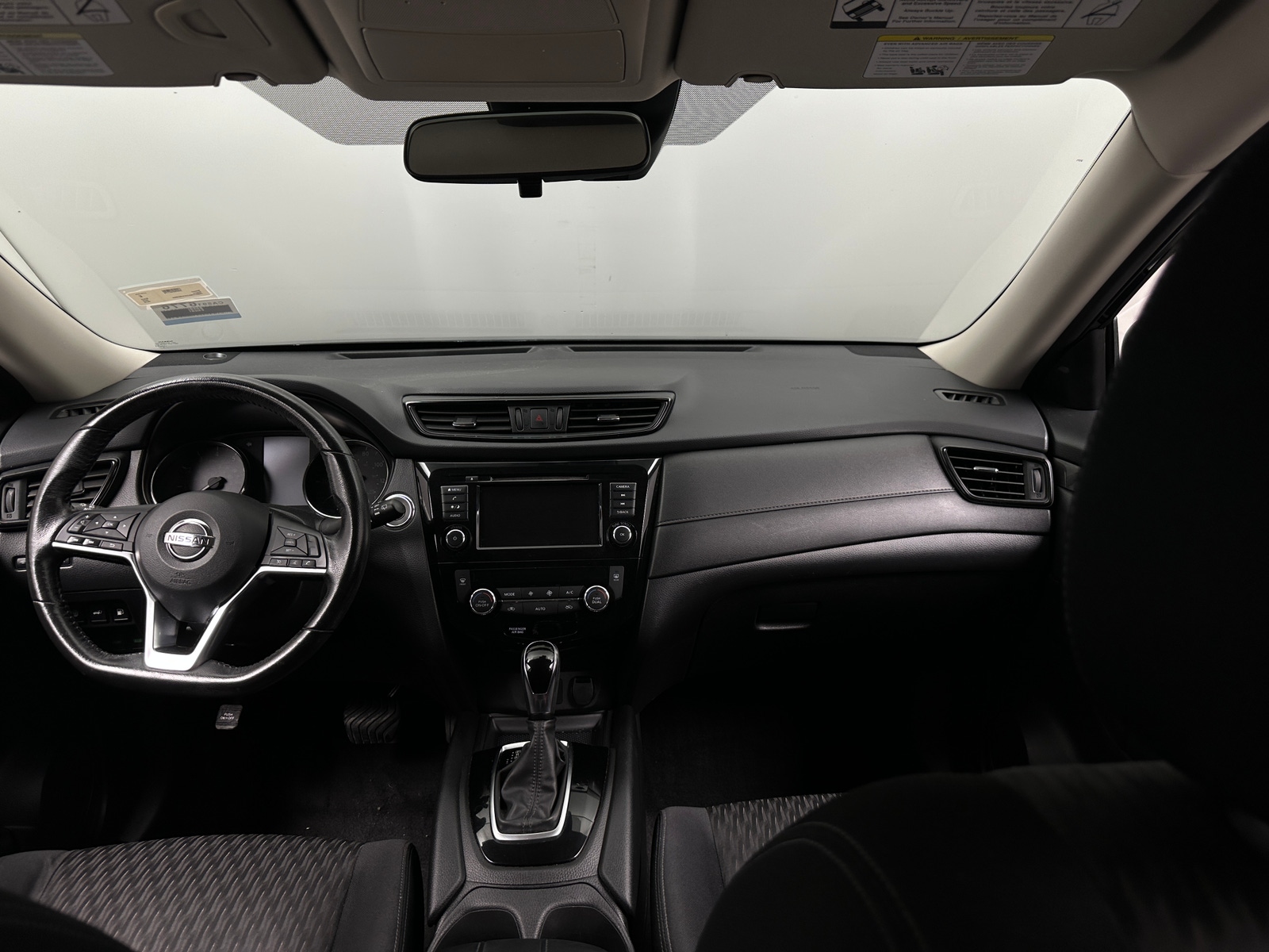 Thumbnail: 2019 Nissan Rogue - 3