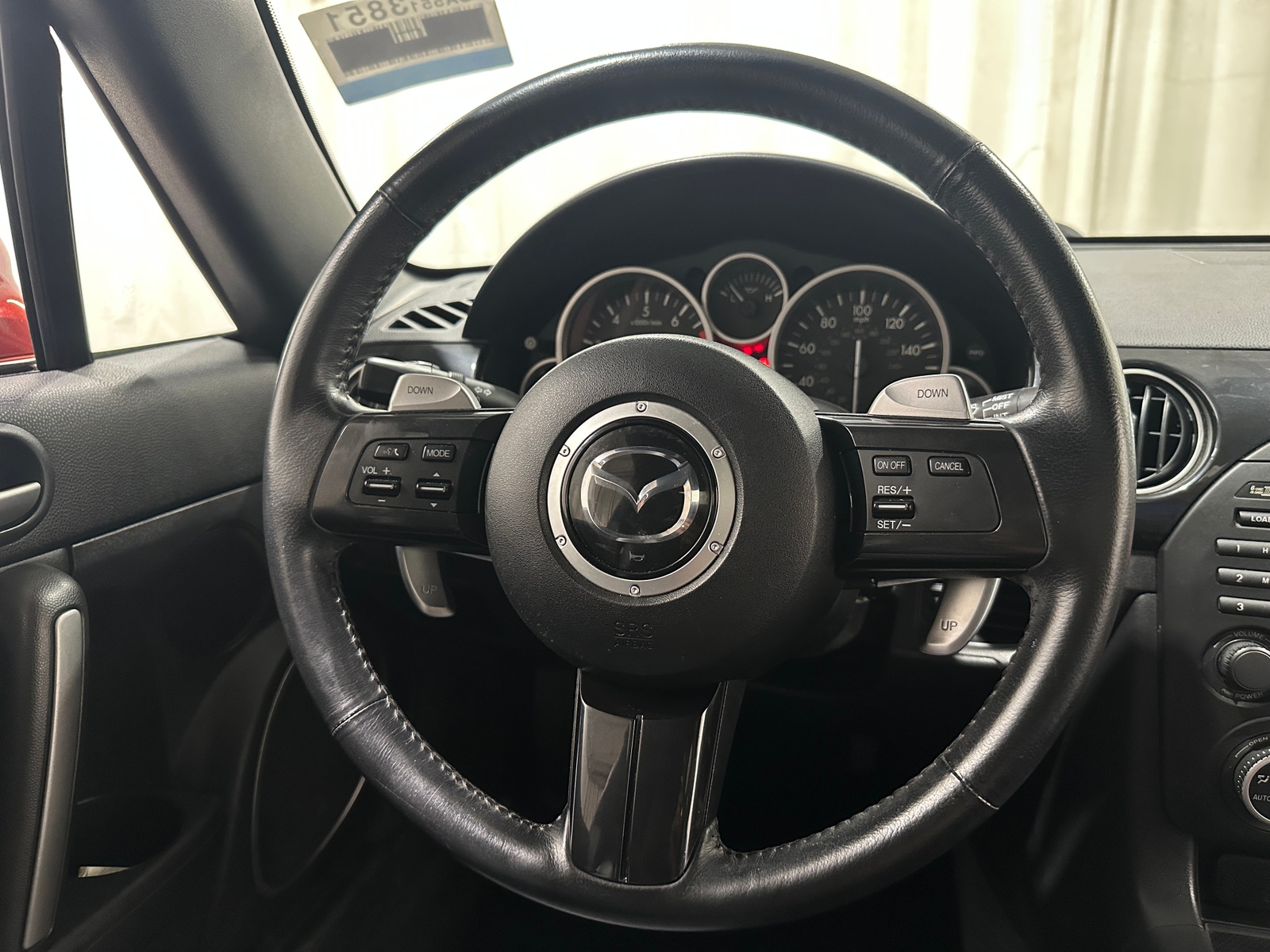 Thumbnail: 2014 Mazda MX-5 Miata - 4
