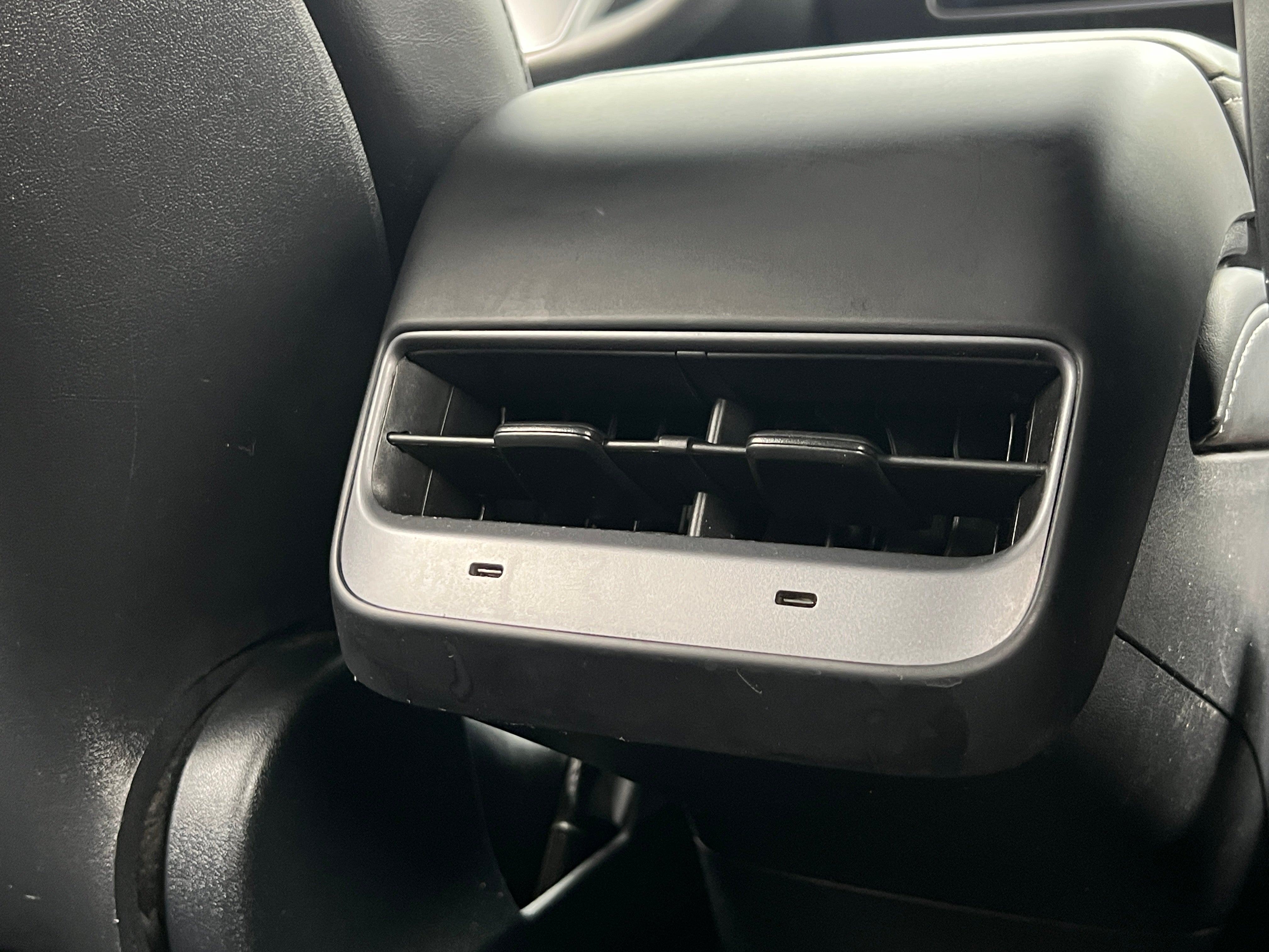 Used 2022 Tesla Model Y Long Range with VIN 7SAYGAEE1NF403635 for sale in Auburn, WA