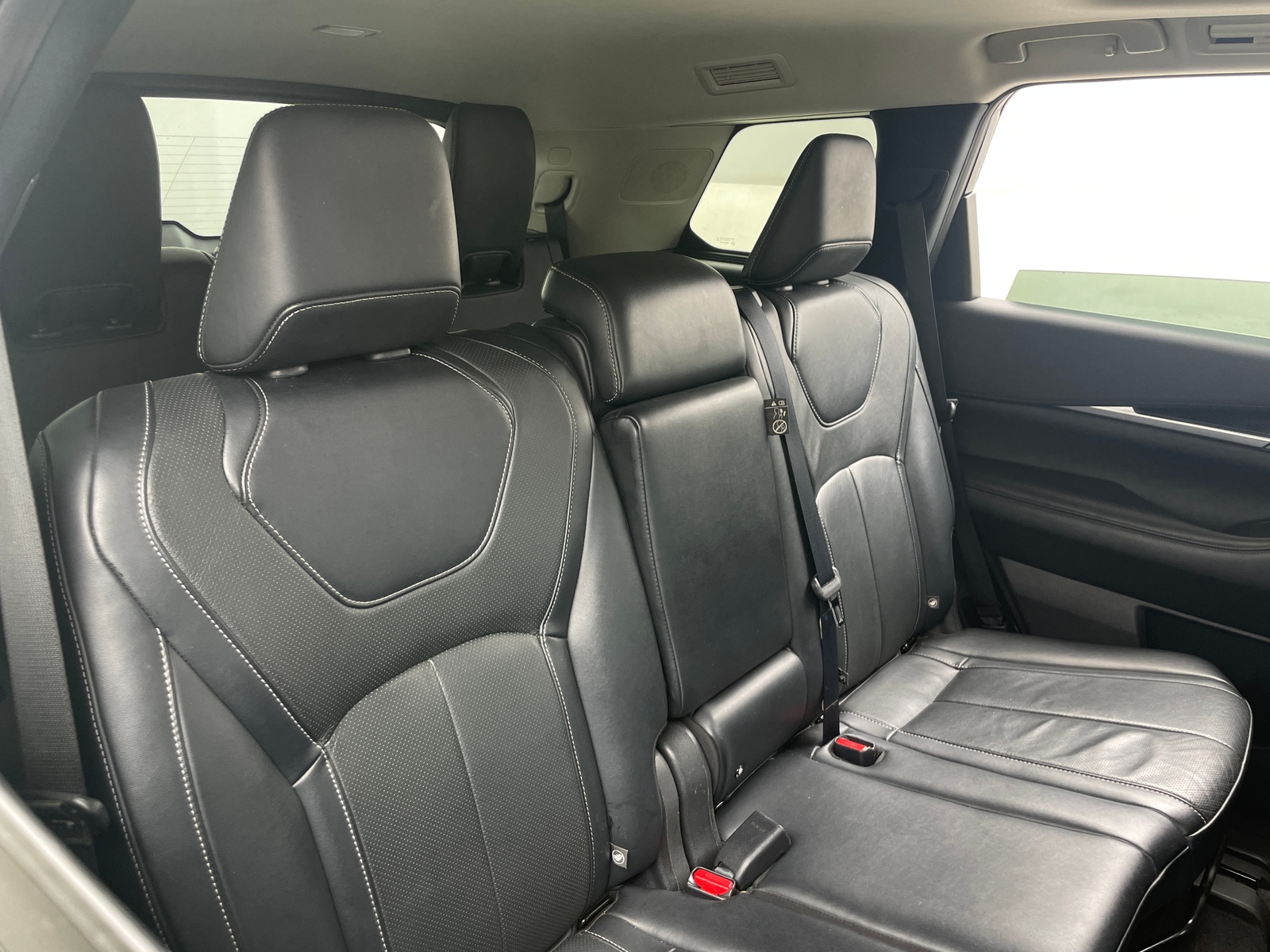 Thumbnail: 2023 INFINITI QX60 - 5