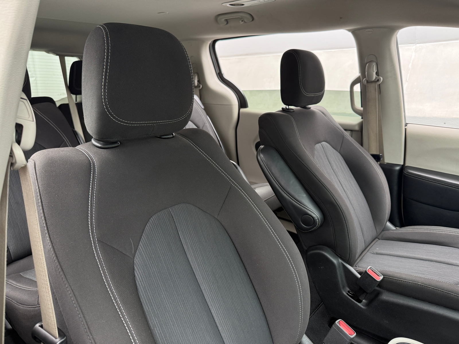 Thumbnail: 2024 Chrysler Voyager - 2