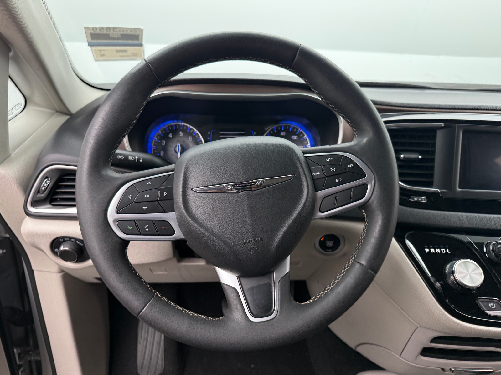 Thumbnail: 2024 Chrysler Voyager - 5
