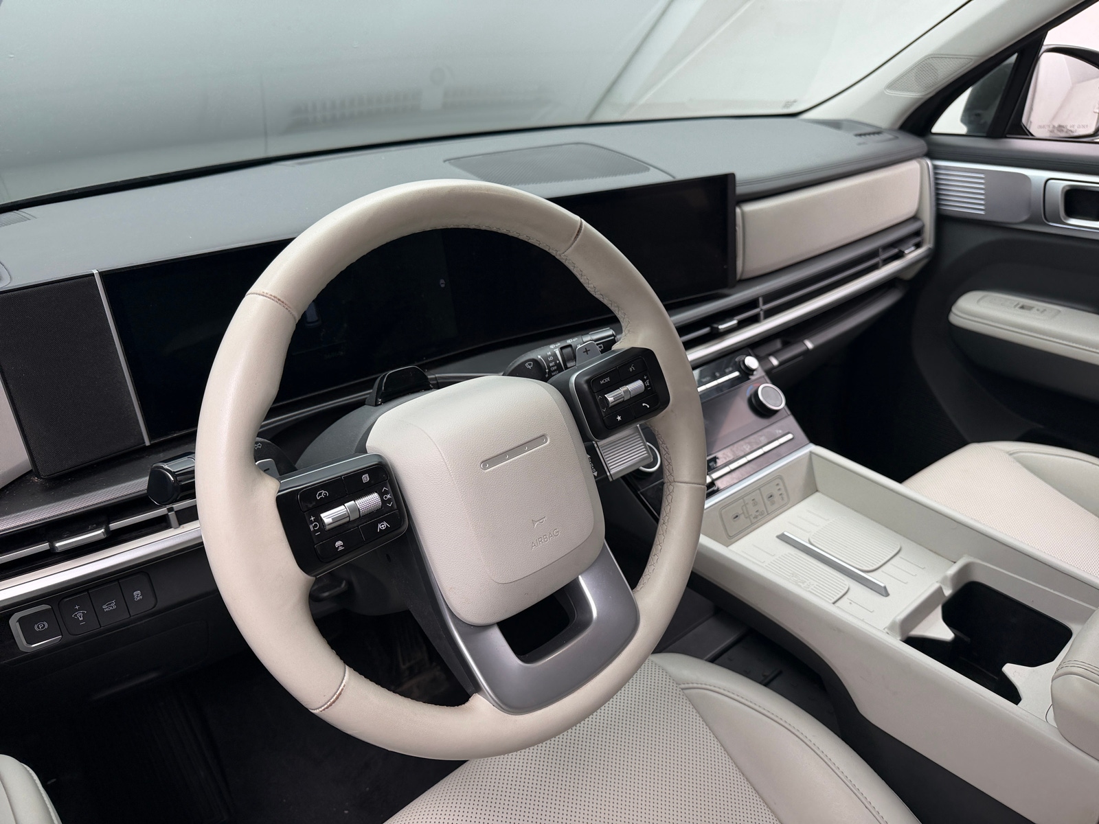Thumbnail: 2025 Hyundai Santa Fe - 4