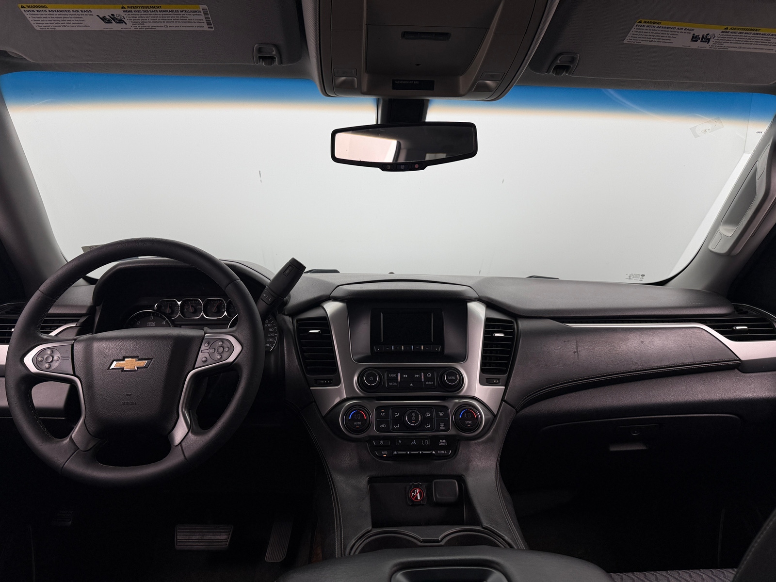 Thumbnail: 2015 Chevrolet Suburban - 3