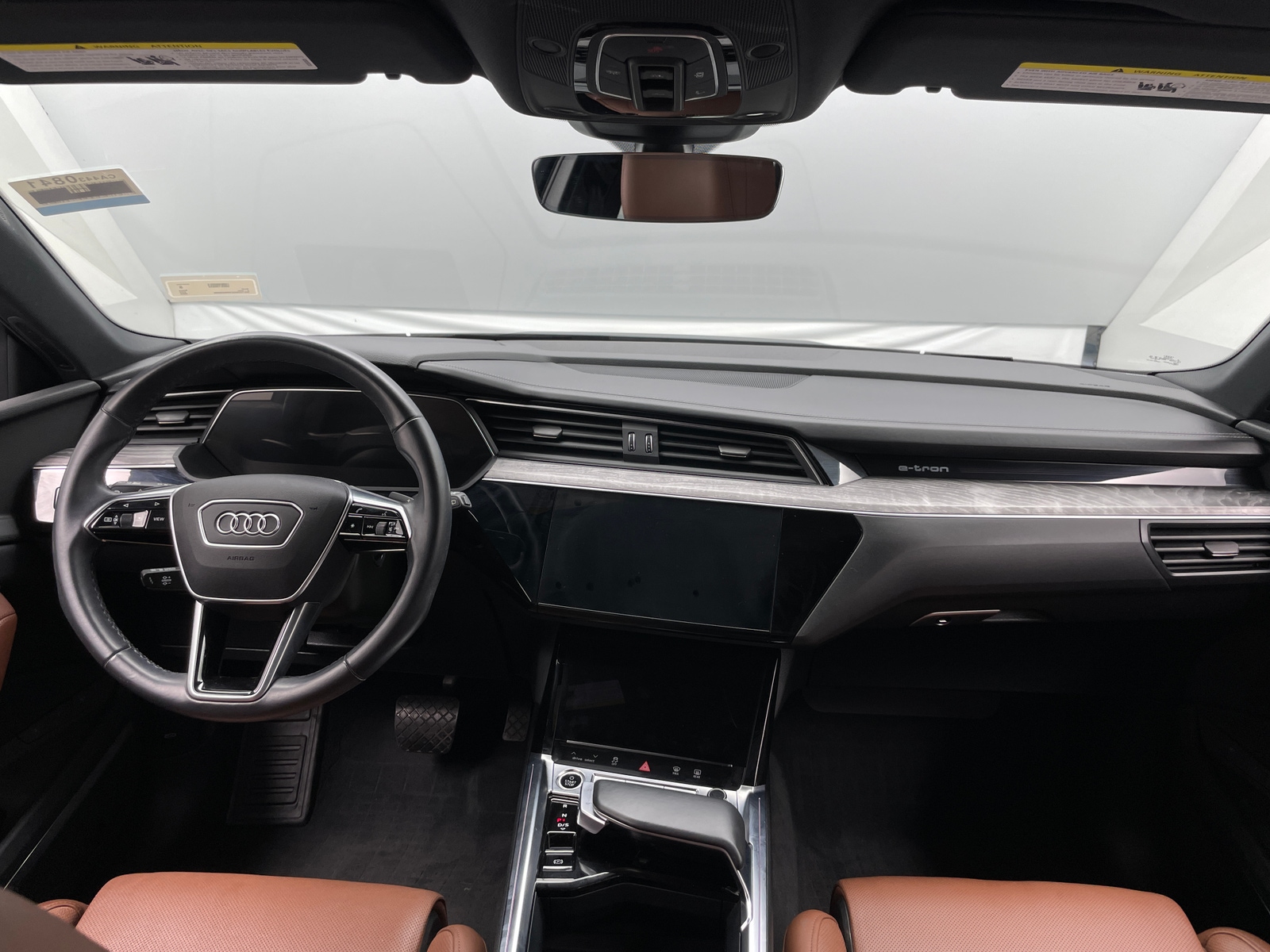 Thumbnail: 2022 Audi e-tron - 2