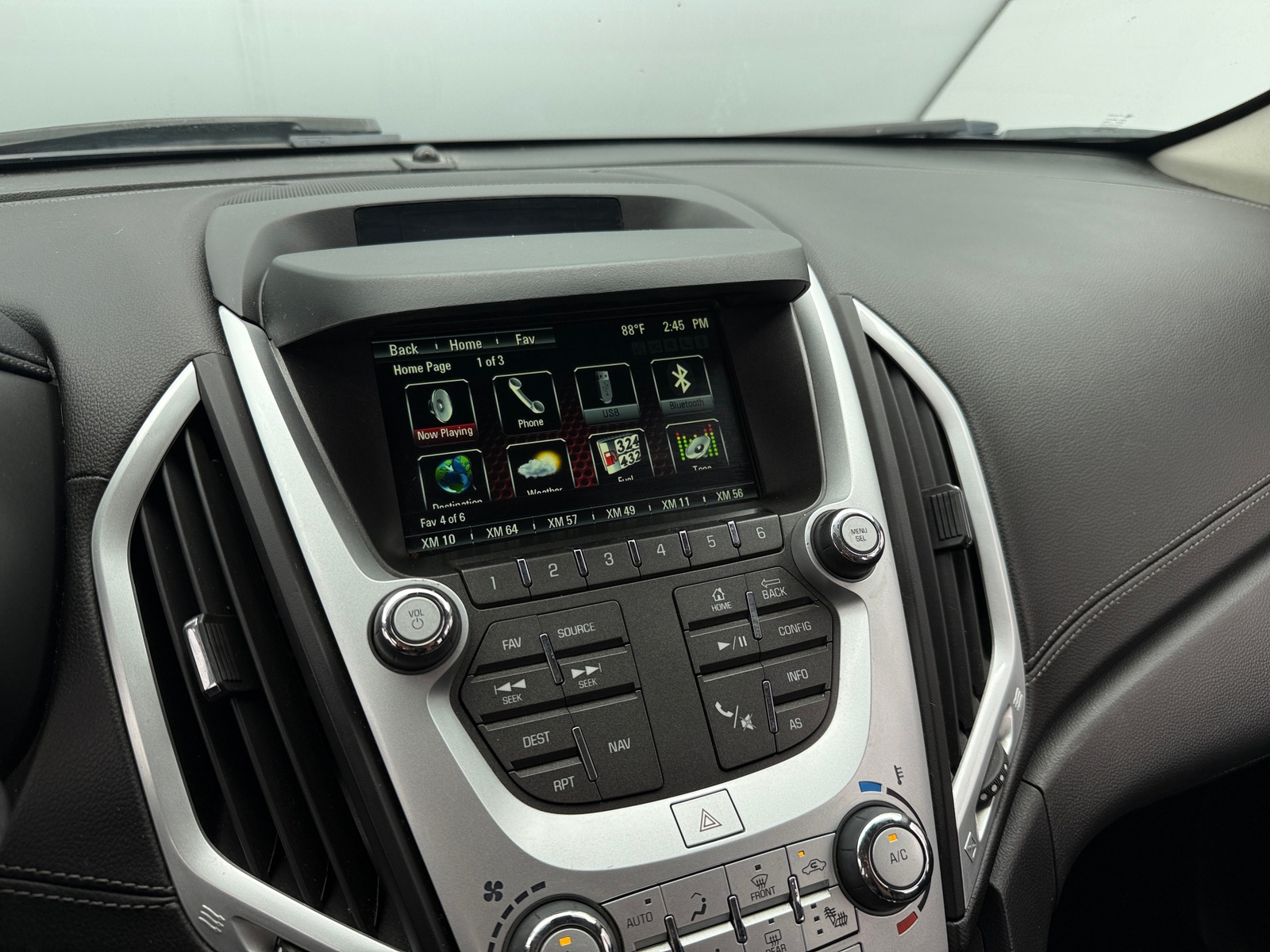 Thumbnail: 2017 GMC Terrain - 3
