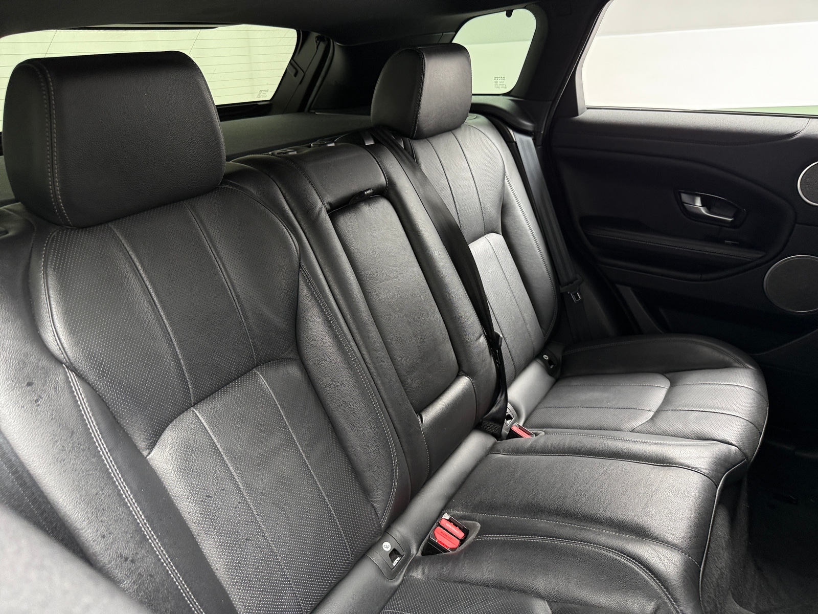 Thumbnail: 2019 Land Rover Range Rover Evoque - 5