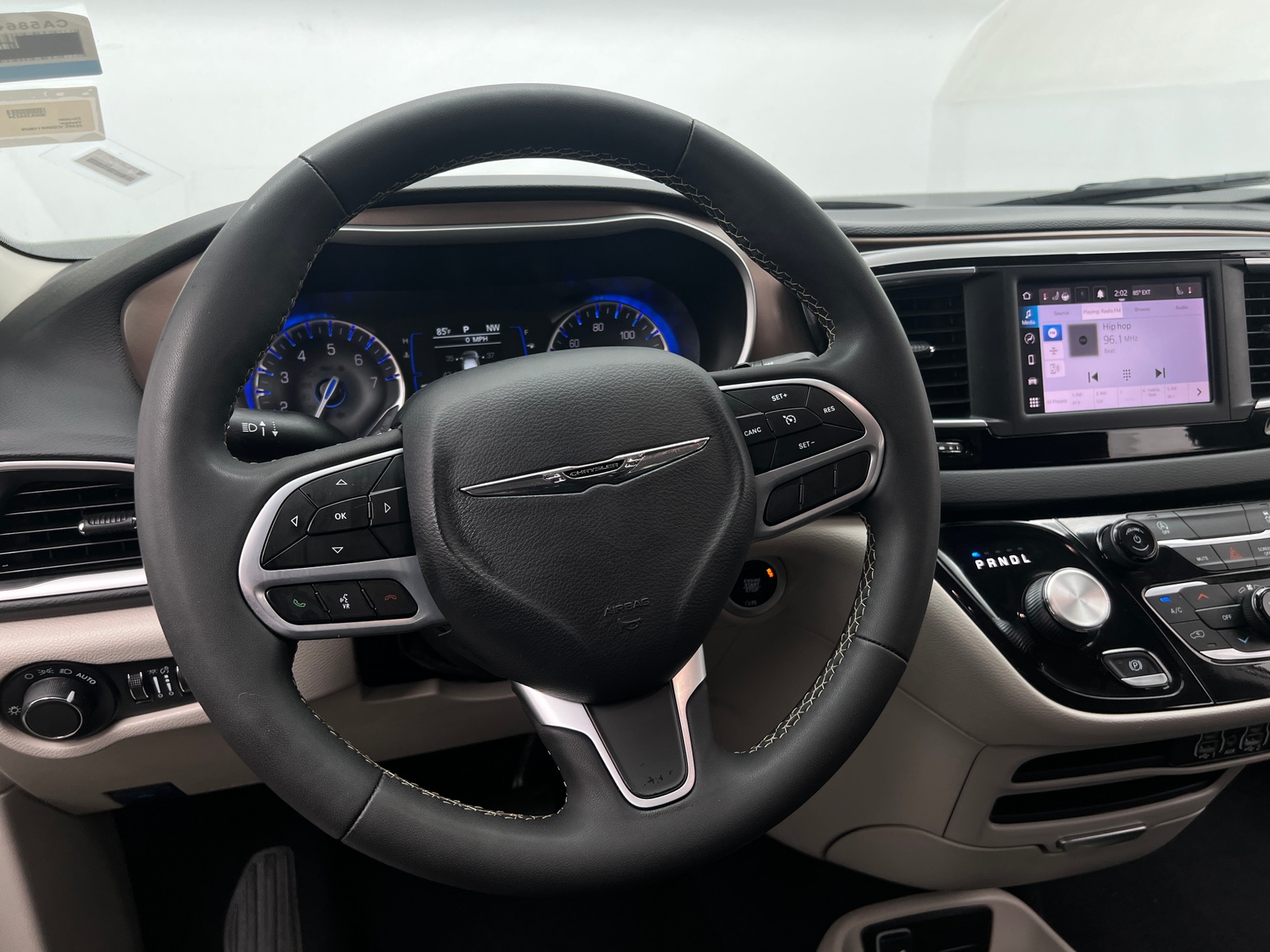 Thumbnail: 2024 Chrysler Voyager - 5