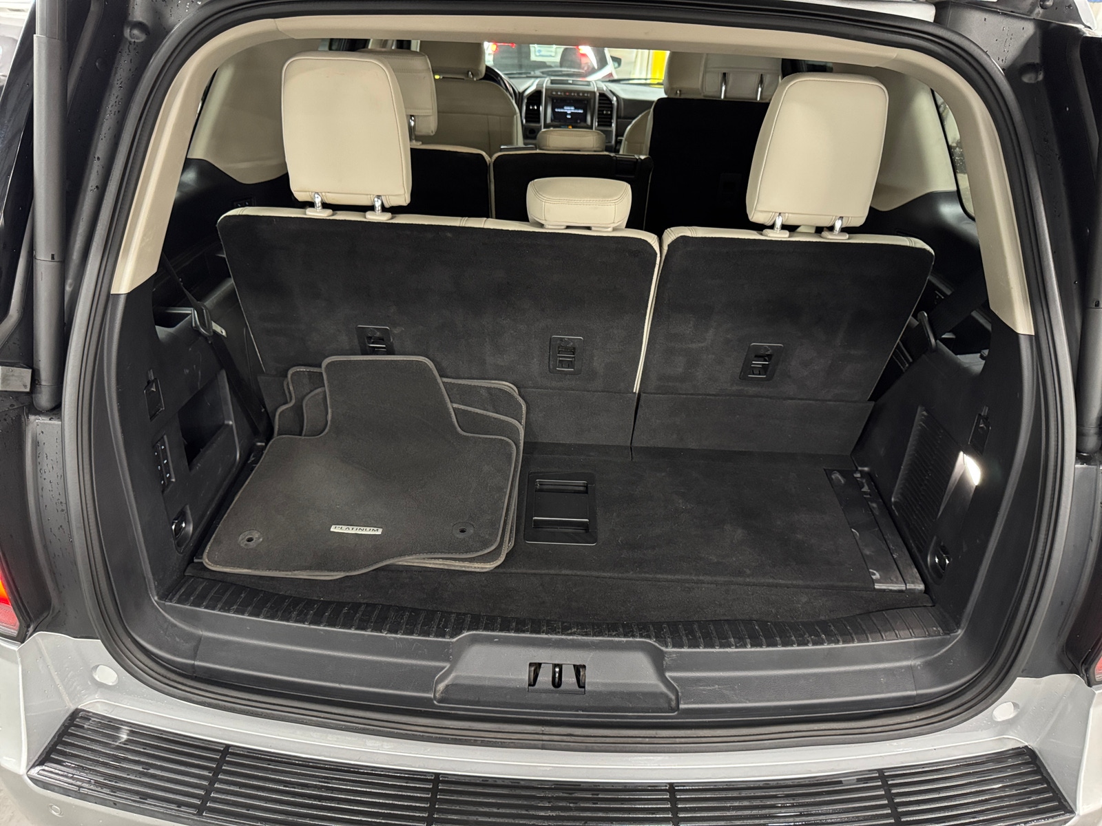 Thumbnail: 2019 Ford Expedition - 6