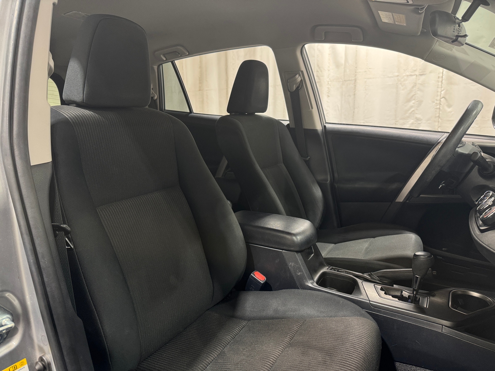 Thumbnail: 2018 Toyota RAV4 - 2