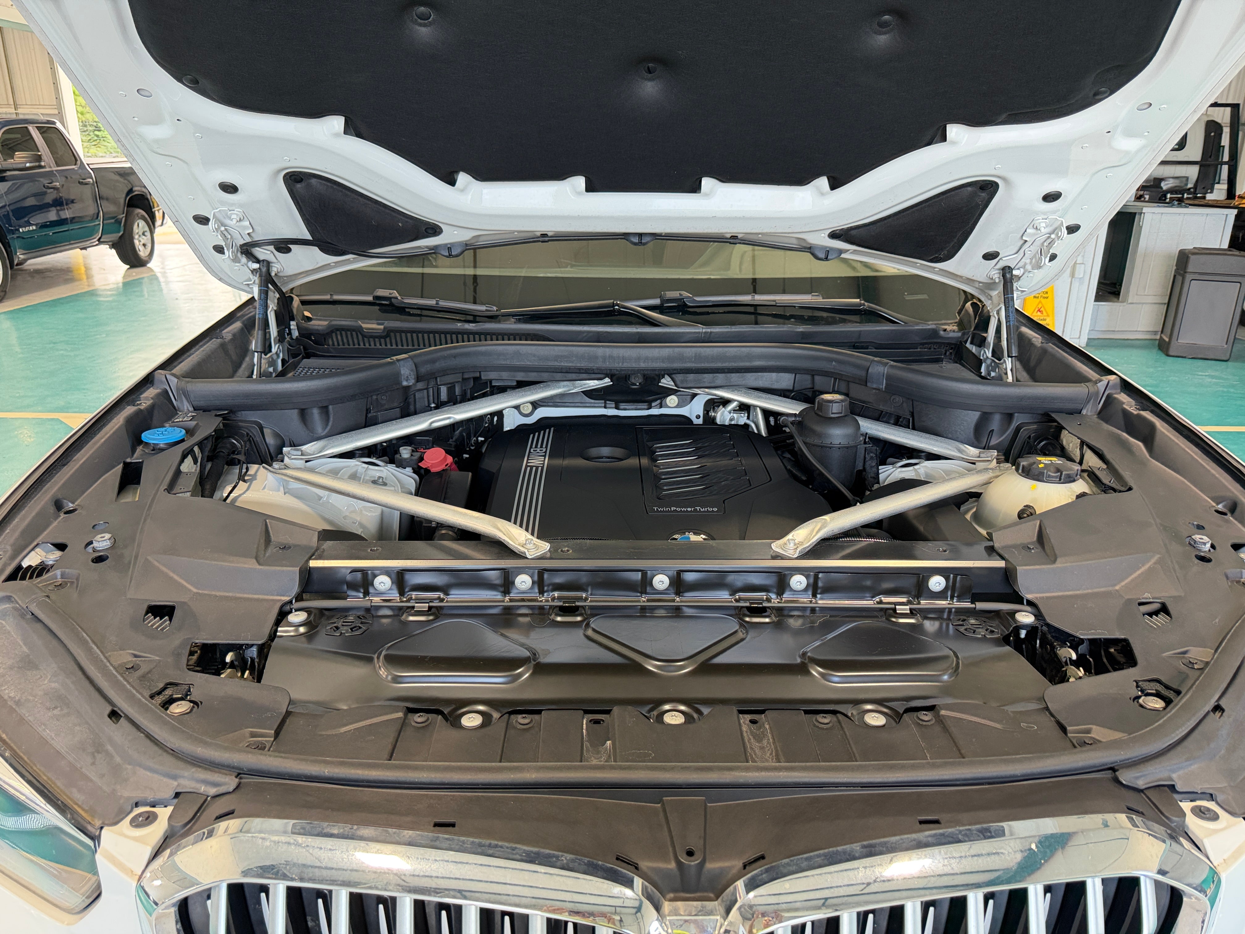 2020 BMW X5 40i