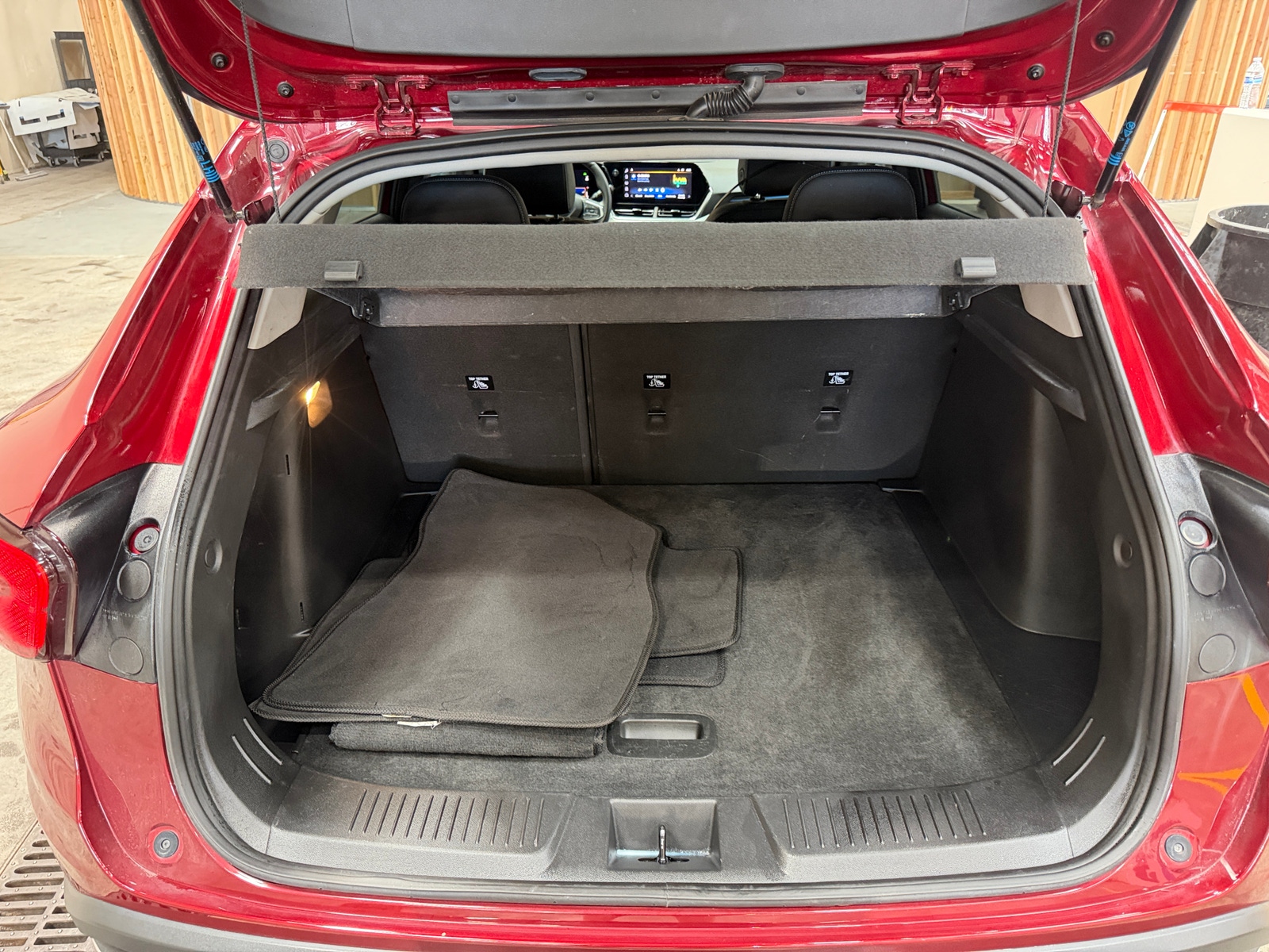 Thumbnail: 2025 Chevrolet Trax - 6