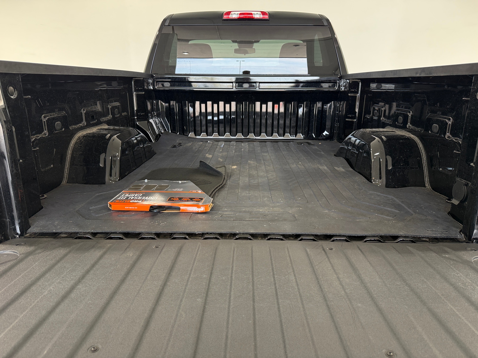 Thumbnail: 2026 Chevrolet Silverado 1500 - 6